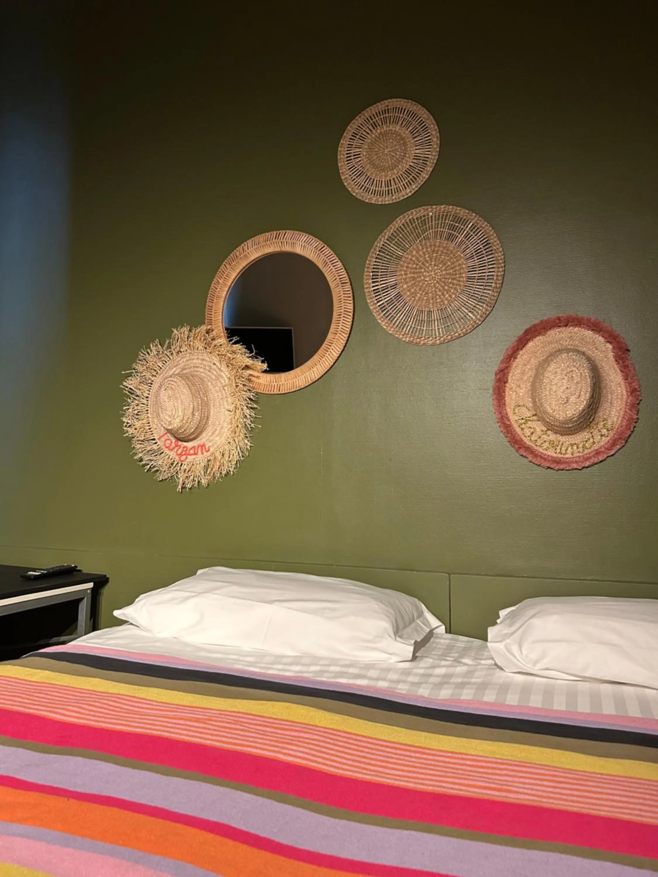 Bedroom, Bed in Hôtel de la Croix-Rousse