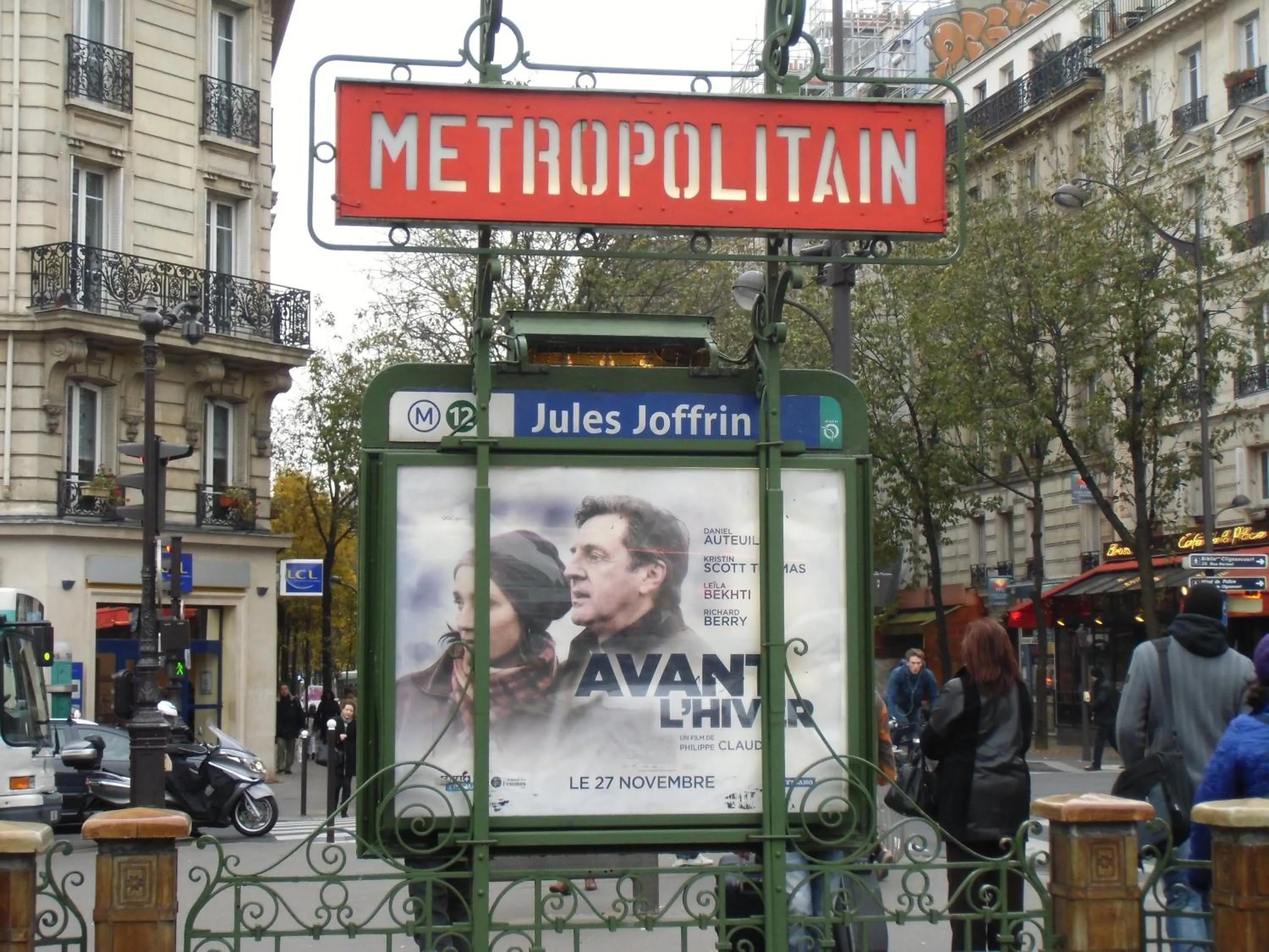 Area and facilities in Hotel Eden Montmartre