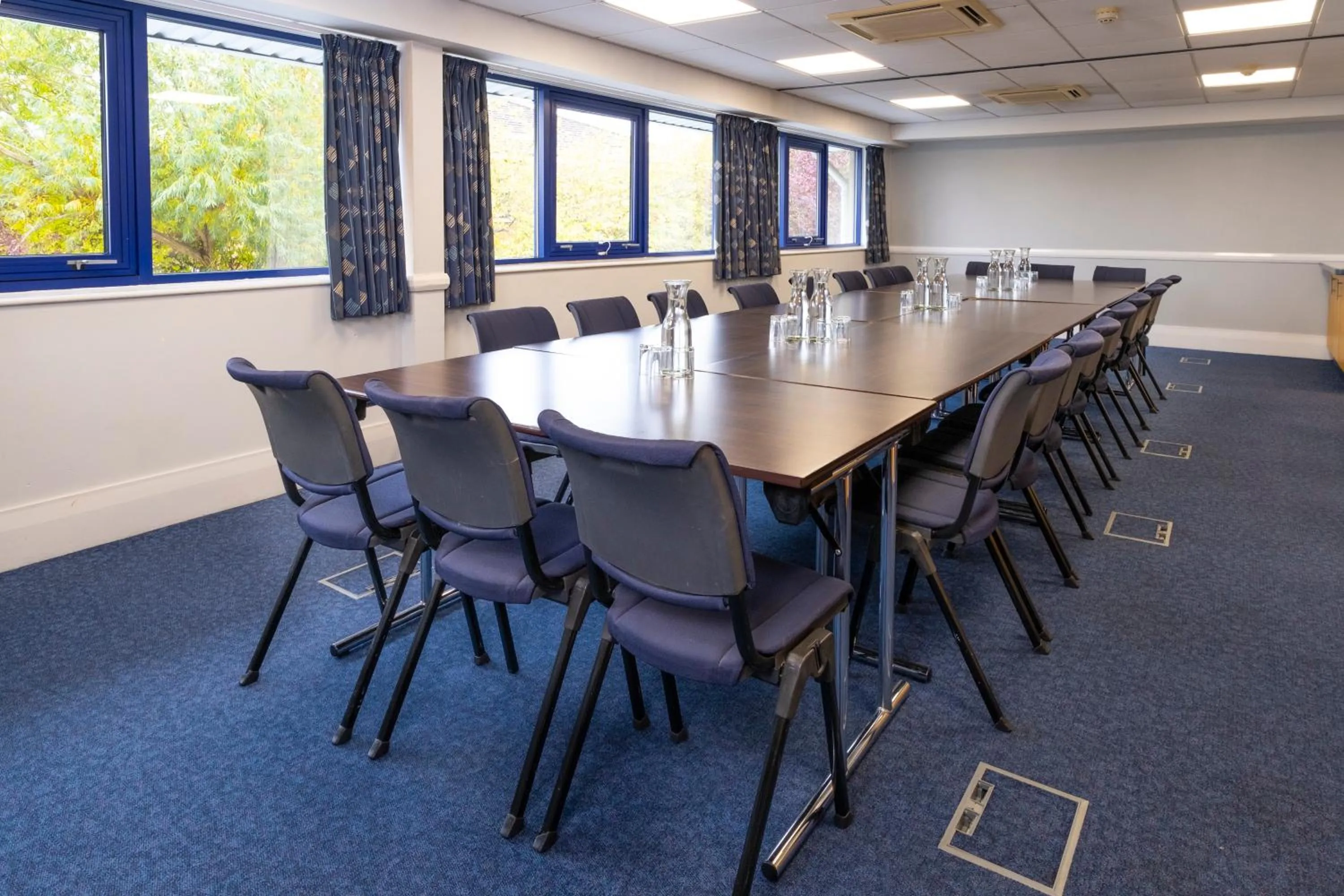 Meeting/conference room in Holiday Inn Express Northampton - South by IHG
