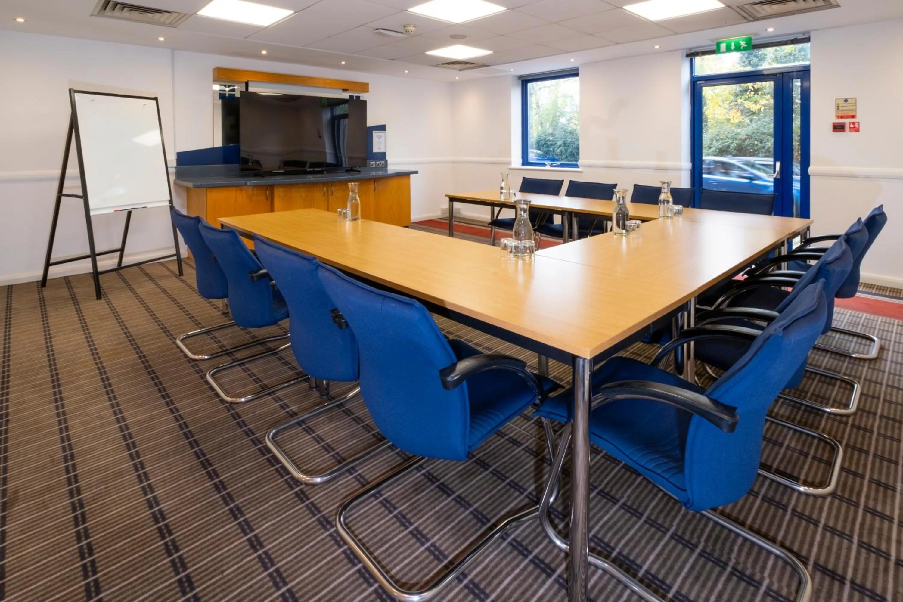 Meeting/conference room in Holiday Inn Express Droitwich Spa by IHG