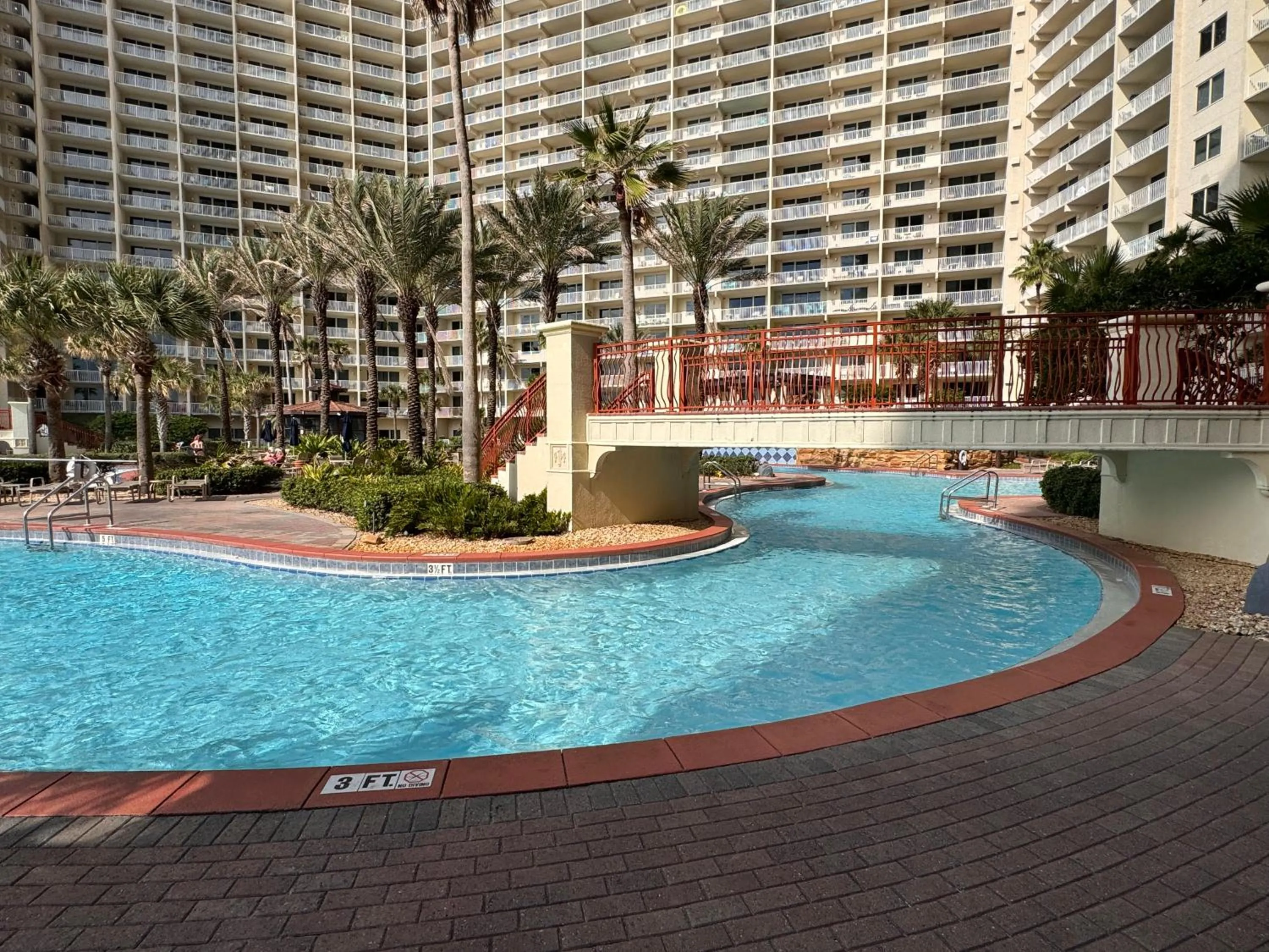 Swimming pool in Shores of Panama Resort