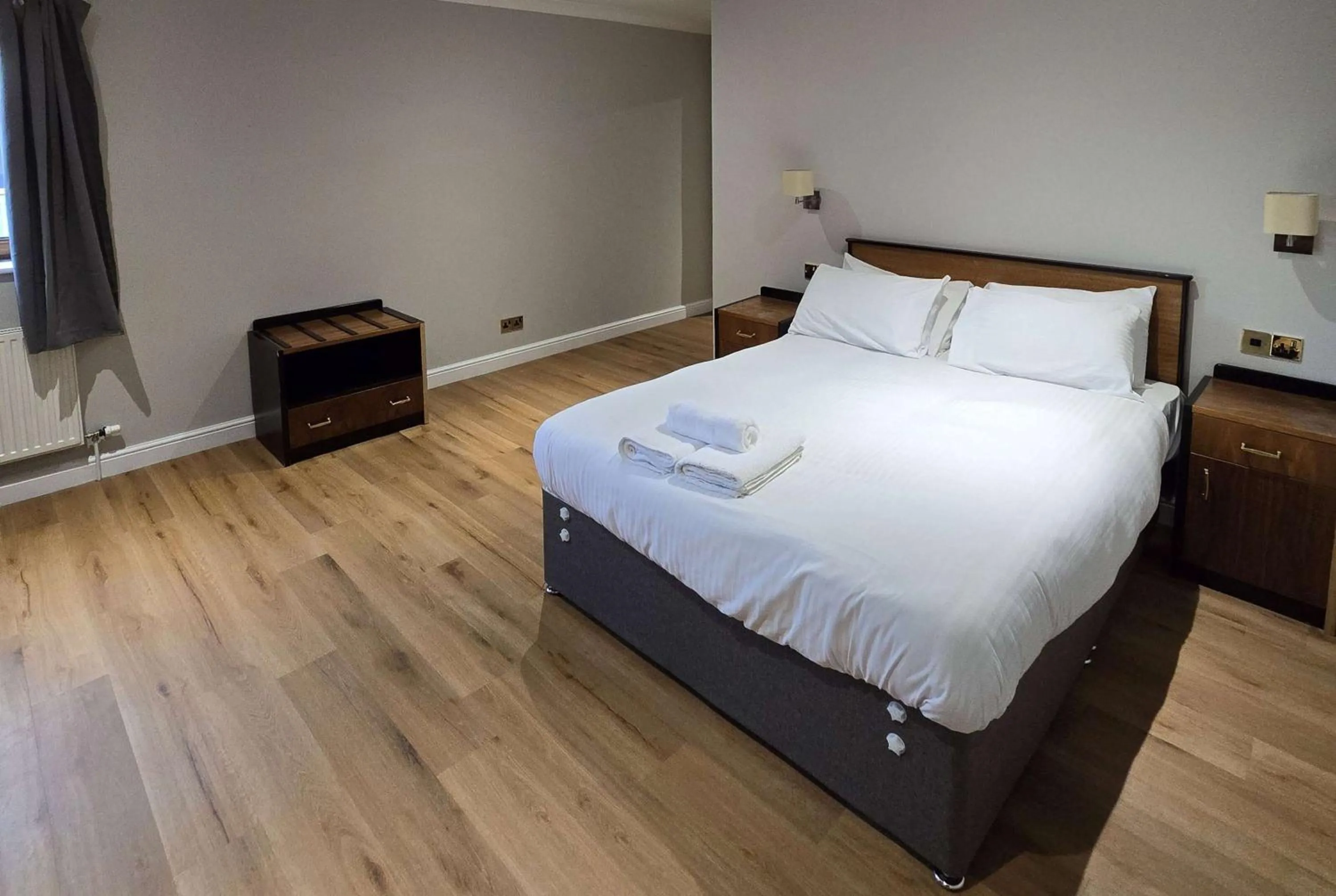 Photo of the whole room, Bed in Staindrop Hotel