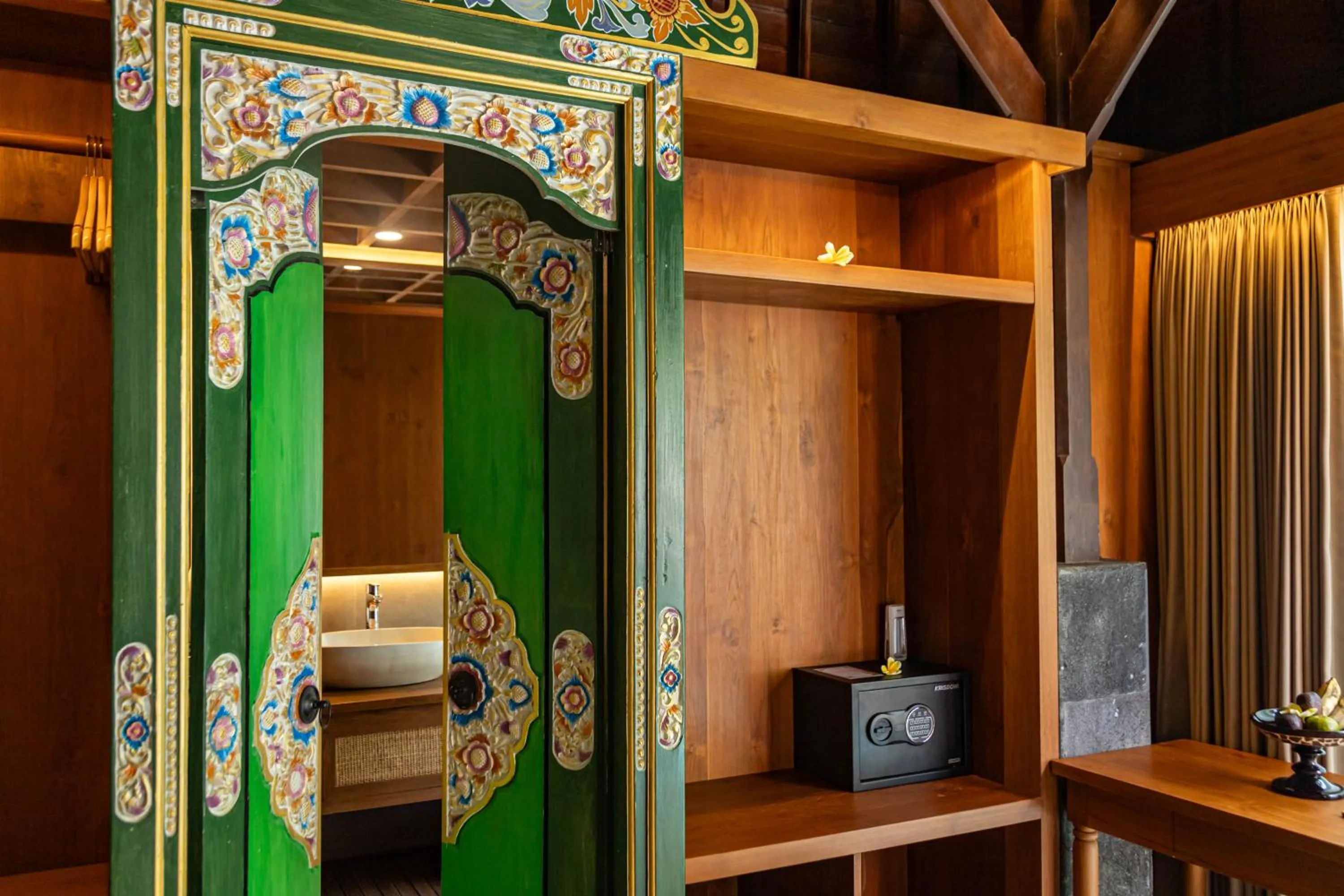 safe, Bed in Yana Villas Kemenuh by GenuineHost