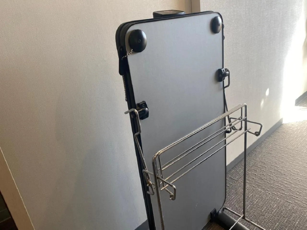 trouser press in X wave Funabashi