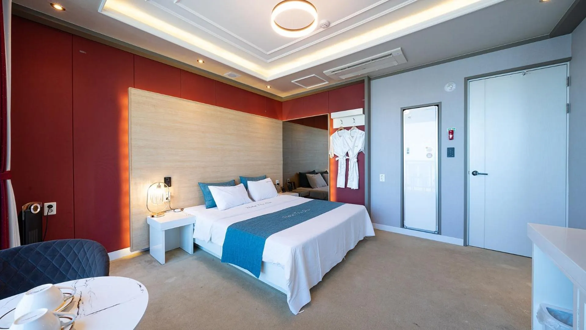 Bed in Hotel The One