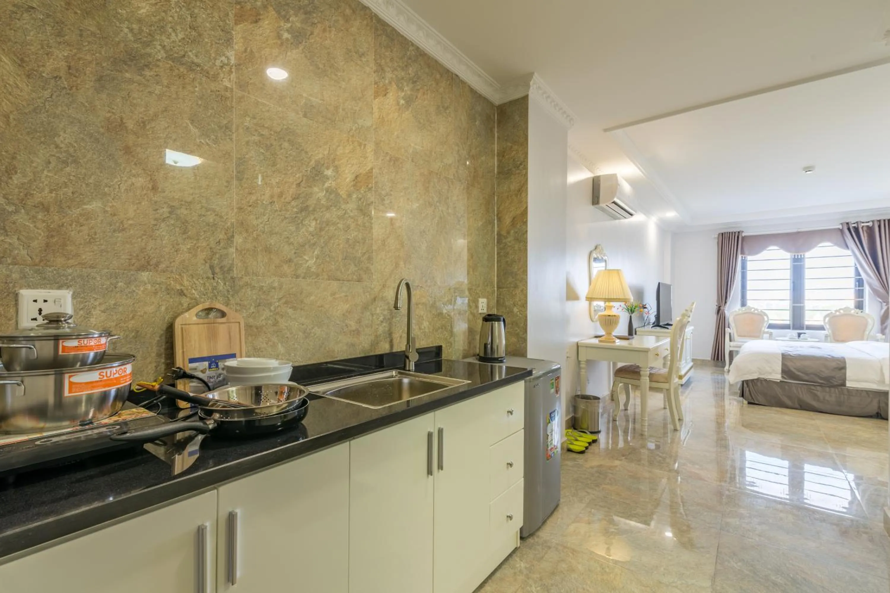 Kitchen or kitchenette in Tan An Palace