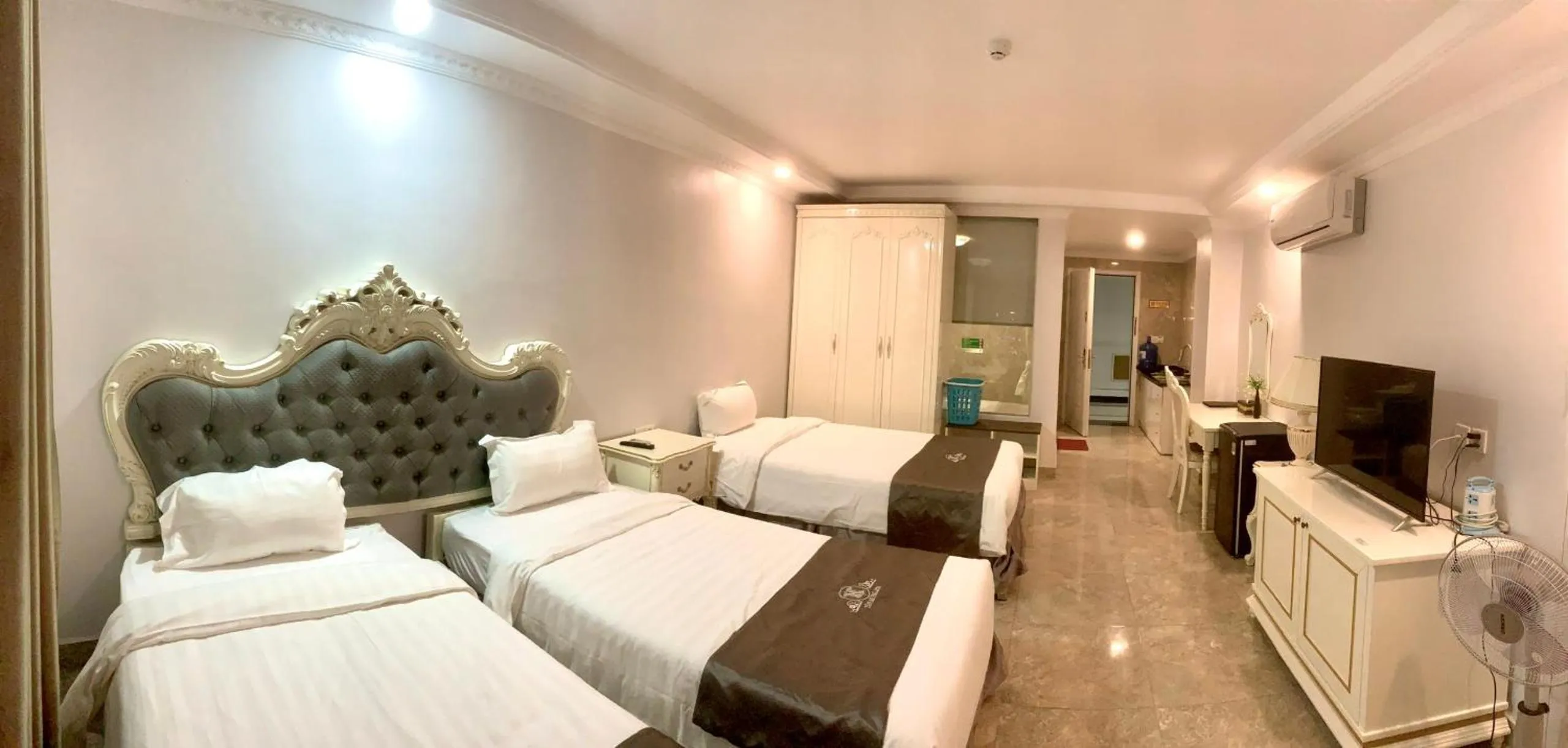 Bedroom, Bed in Tan An Palace