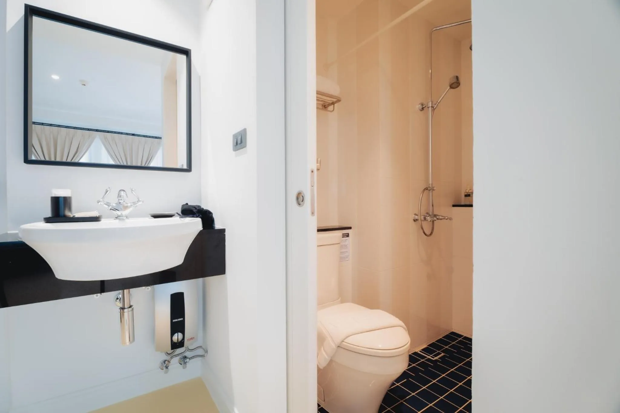 Bathroom in Xinlor House - Phuket Old Town