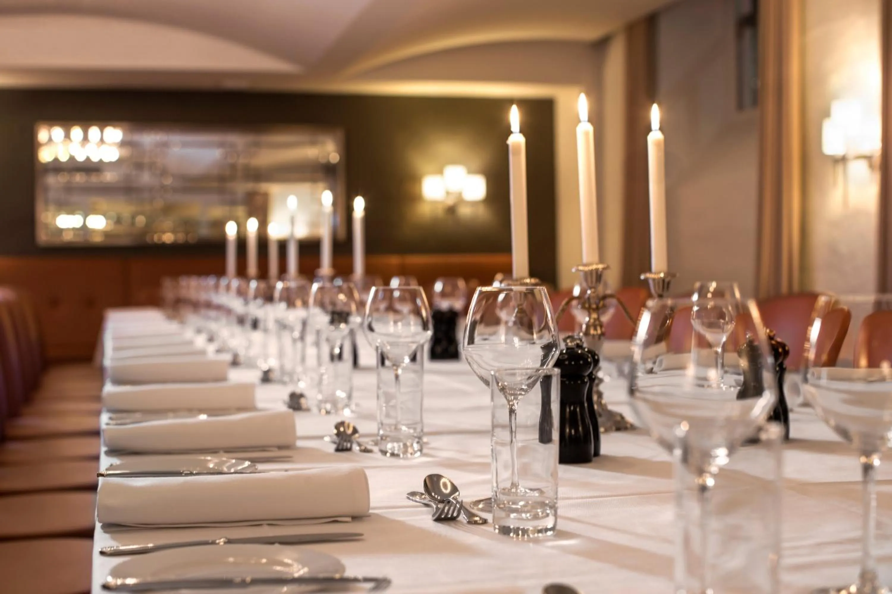 Restaurant/places to eat in Phoenix Copenhagen