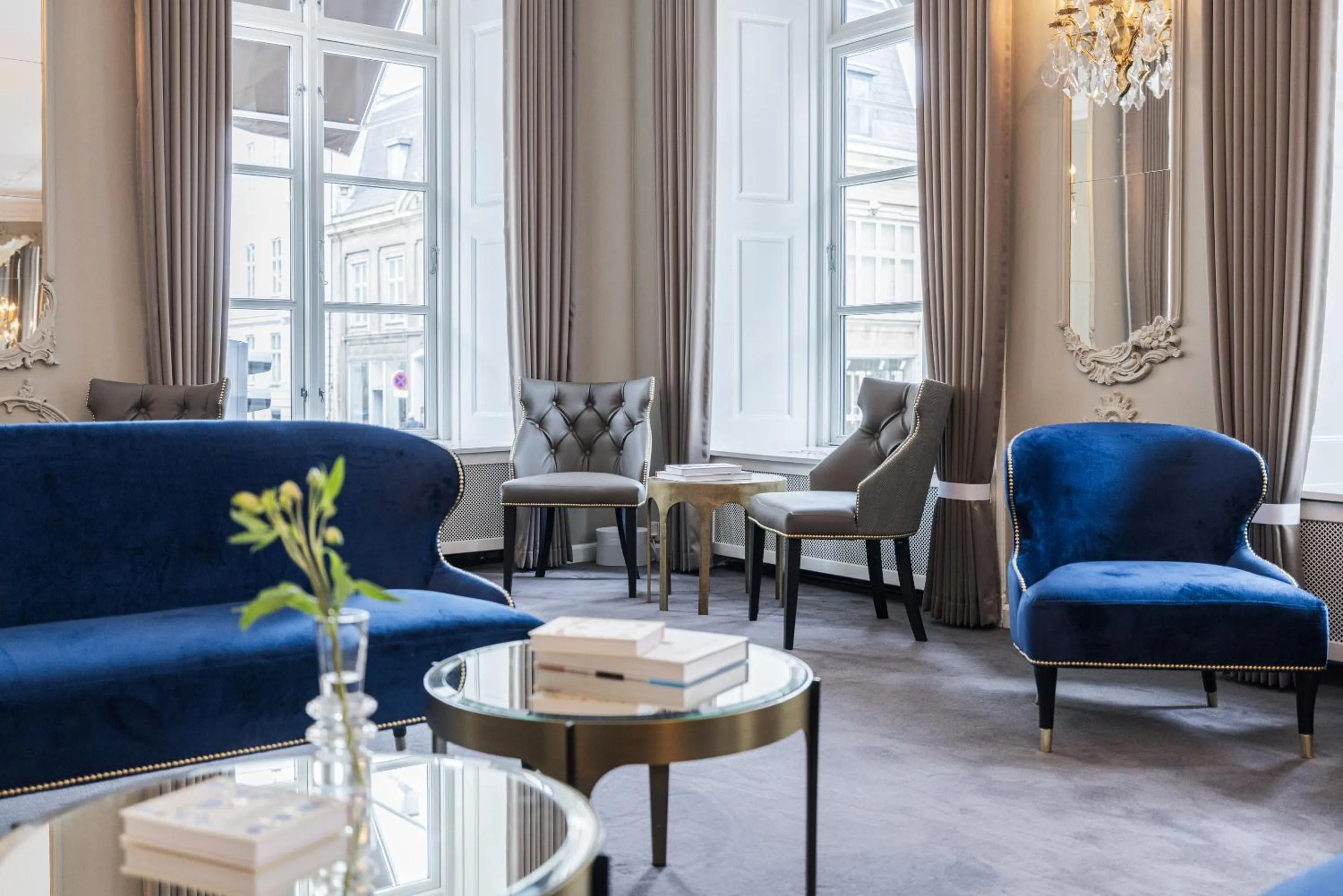 Lounge or bar in Phoenix Copenhagen