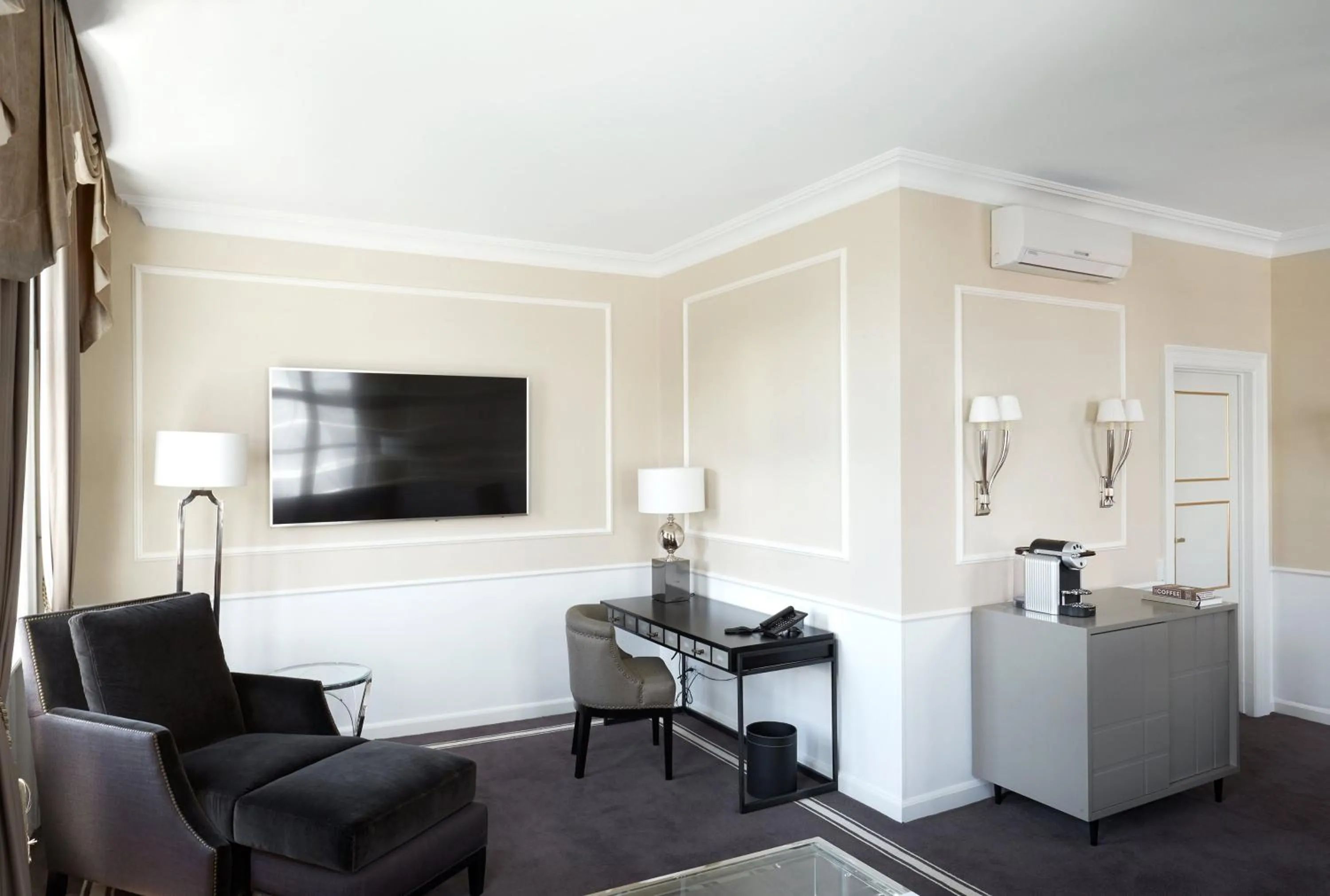 TV and multimedia in Phoenix Copenhagen