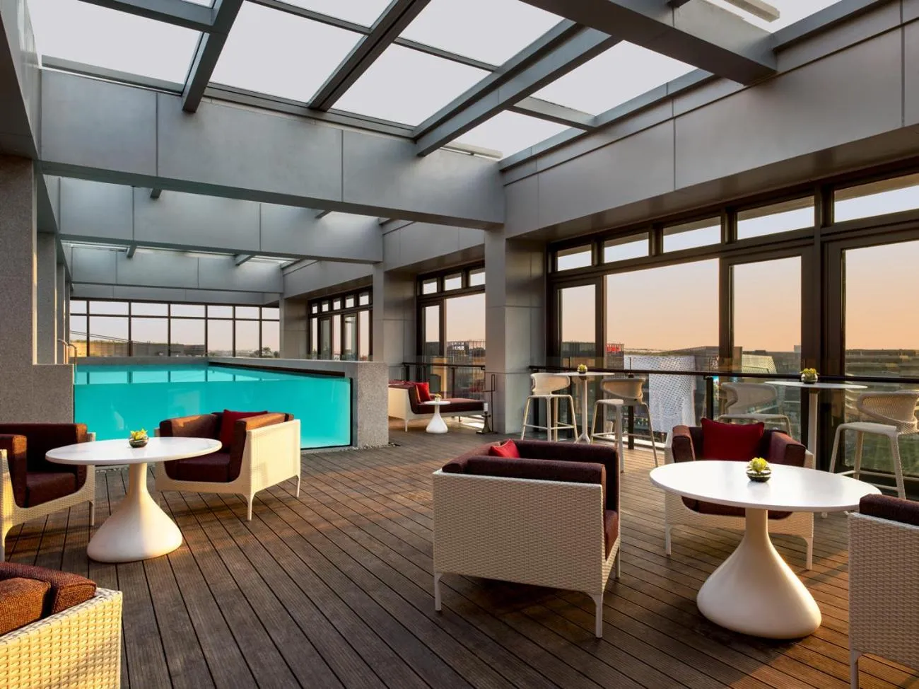 Restaurant/places to eat in Cordis Shanghai Hongqiao (Langham Hospitality Group)