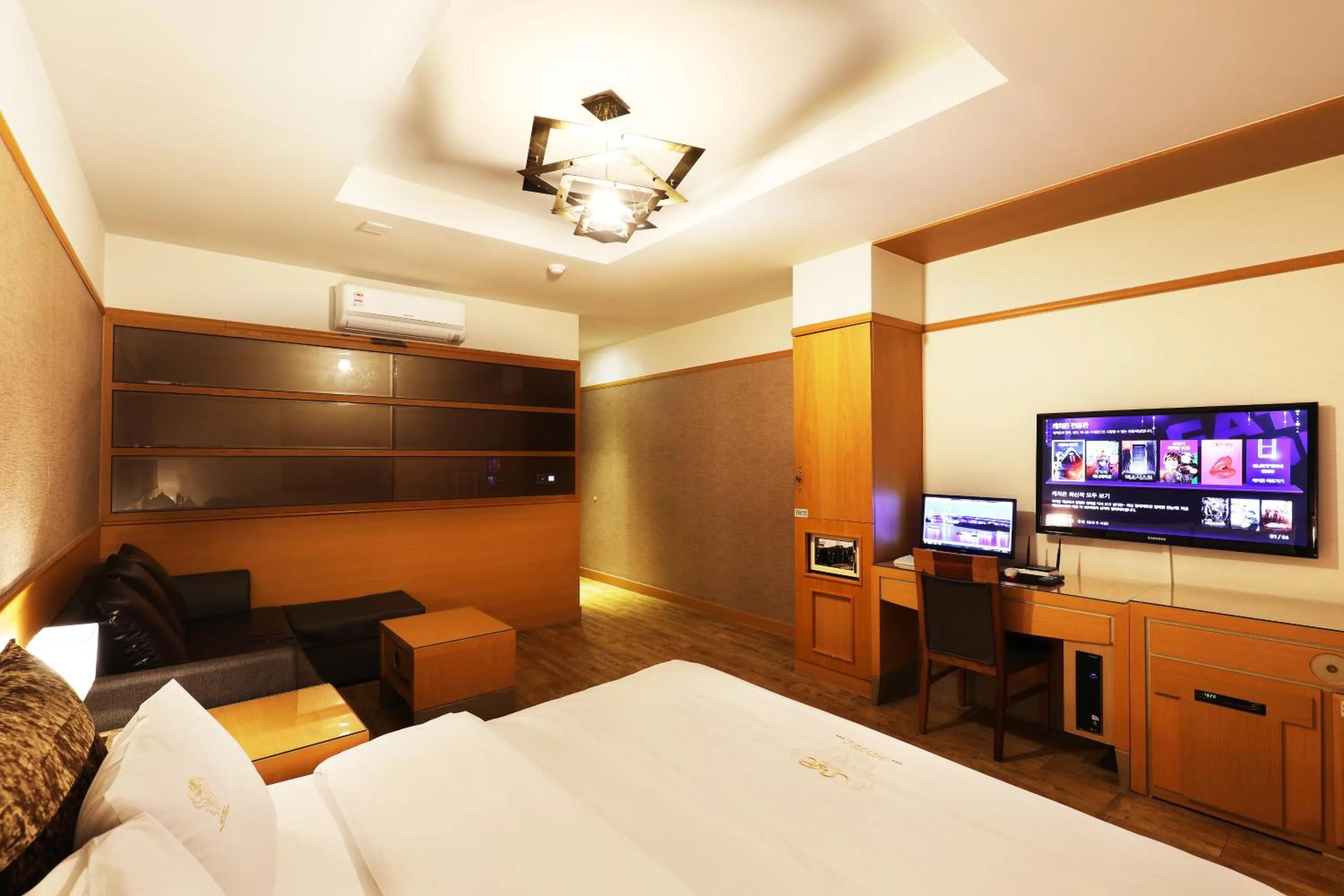 Standard Double Room in Bucheon SR Hotel