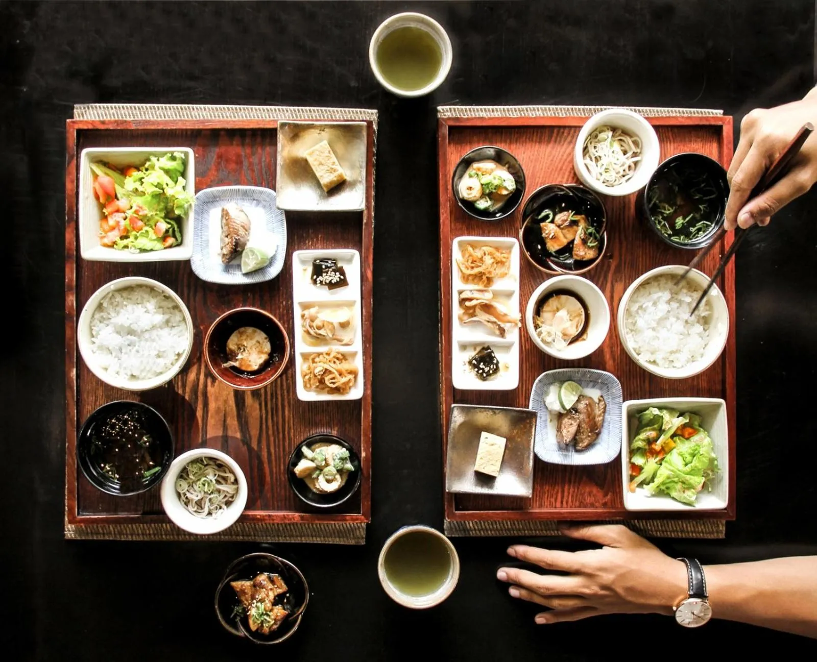 Restaurant/places to eat in Suites by Watermark Hotel and Spa