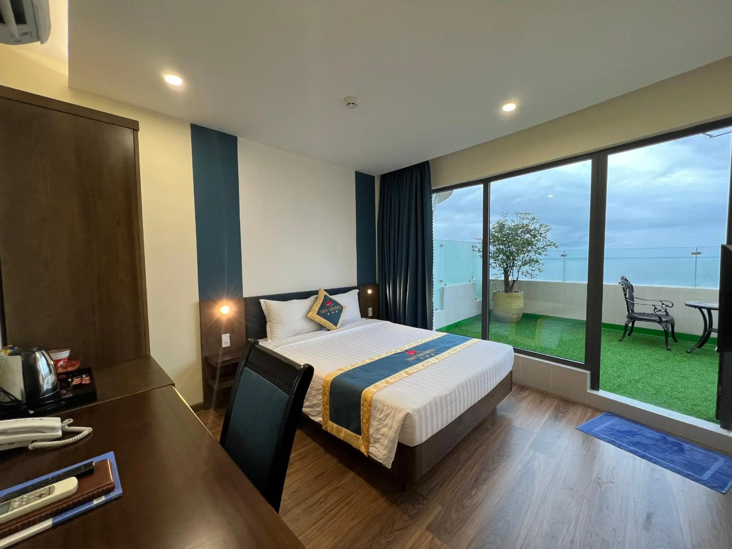 Bed in Thuy Van Hotel