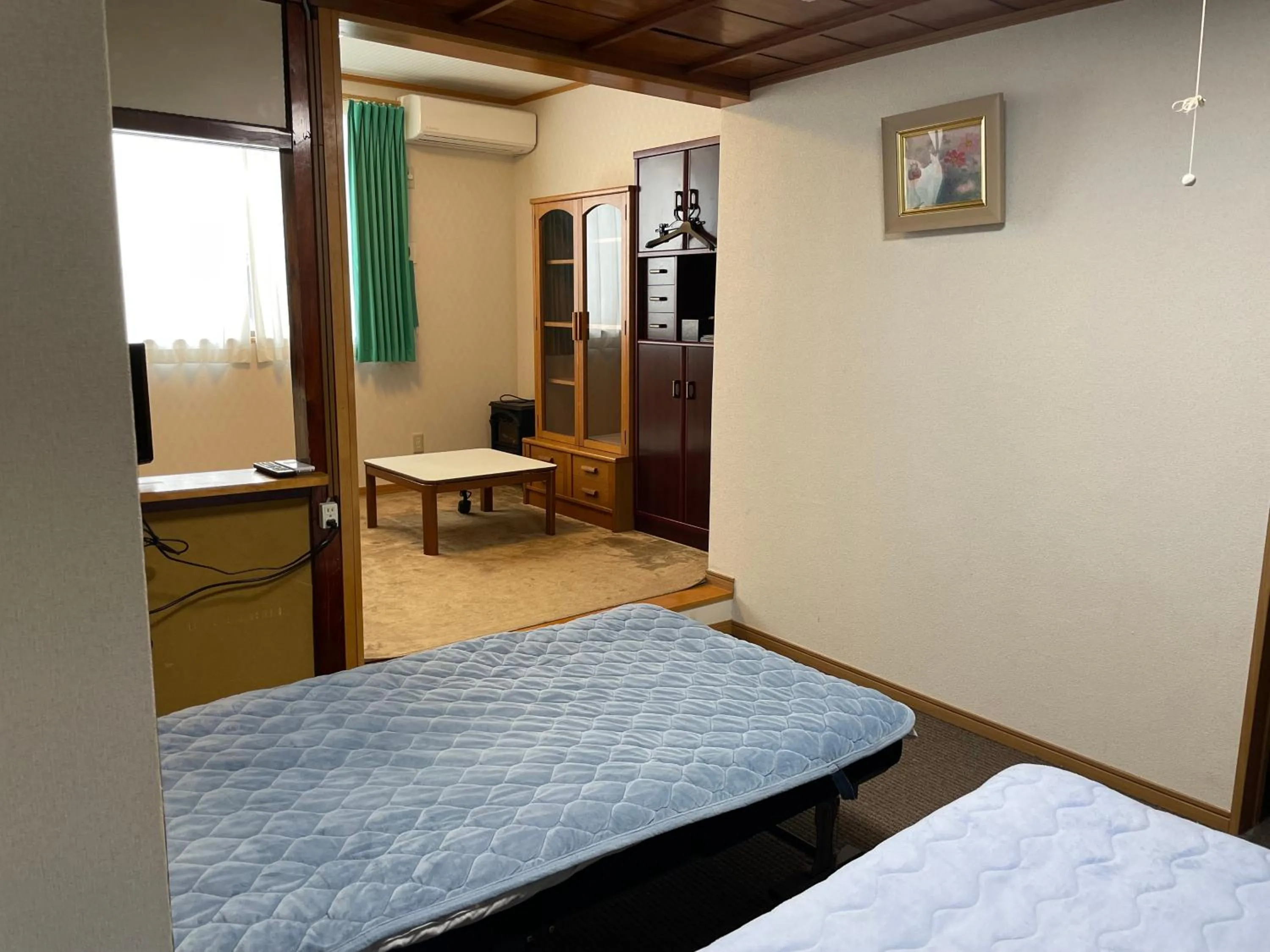 Photo of the whole room, Bed in Live Cafe Hisui no Umi