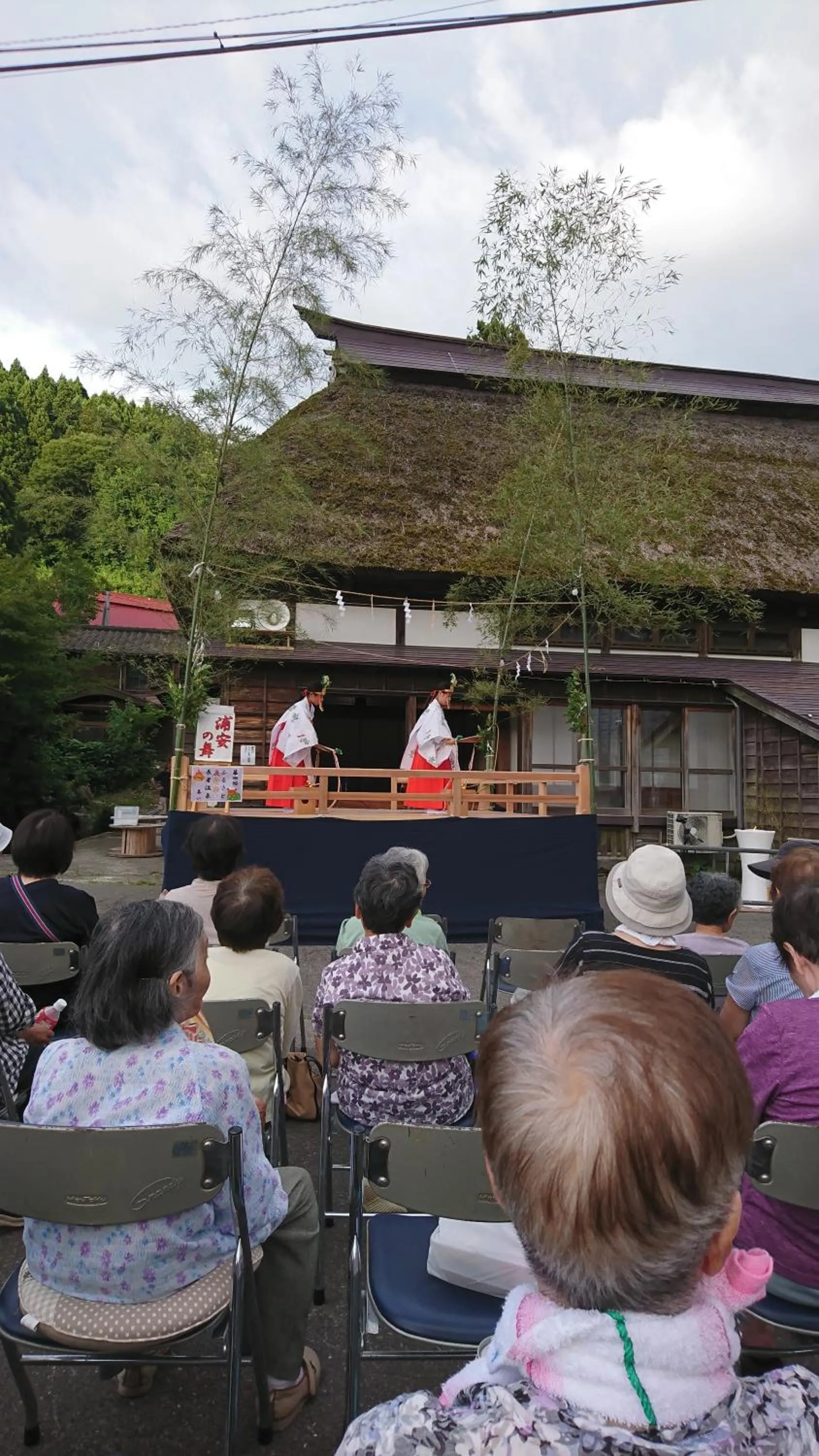 Activities in Live Cafe Hisui no Umi