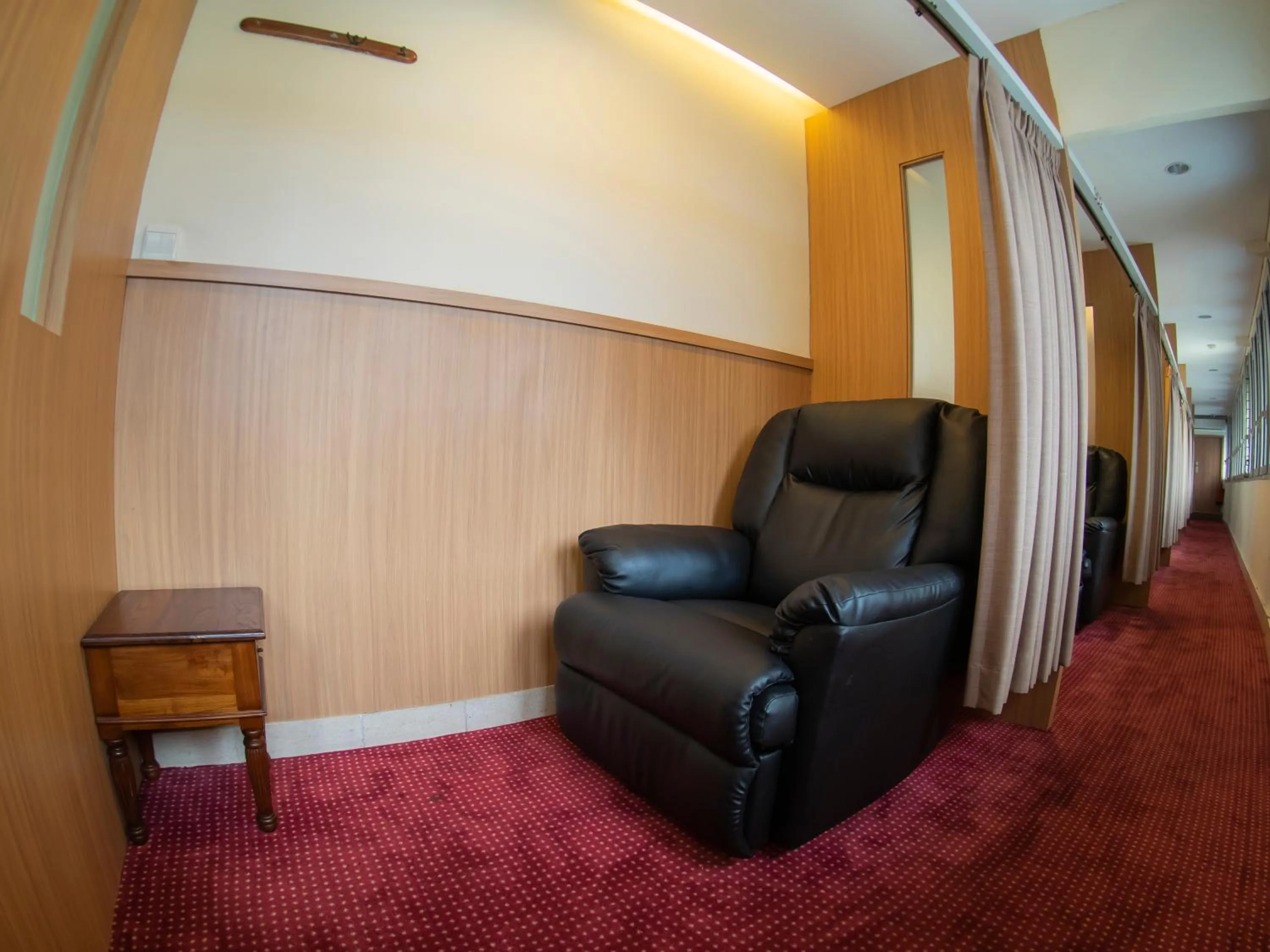 Bed in d'primahotel Airport Jakarta Terminal 1A