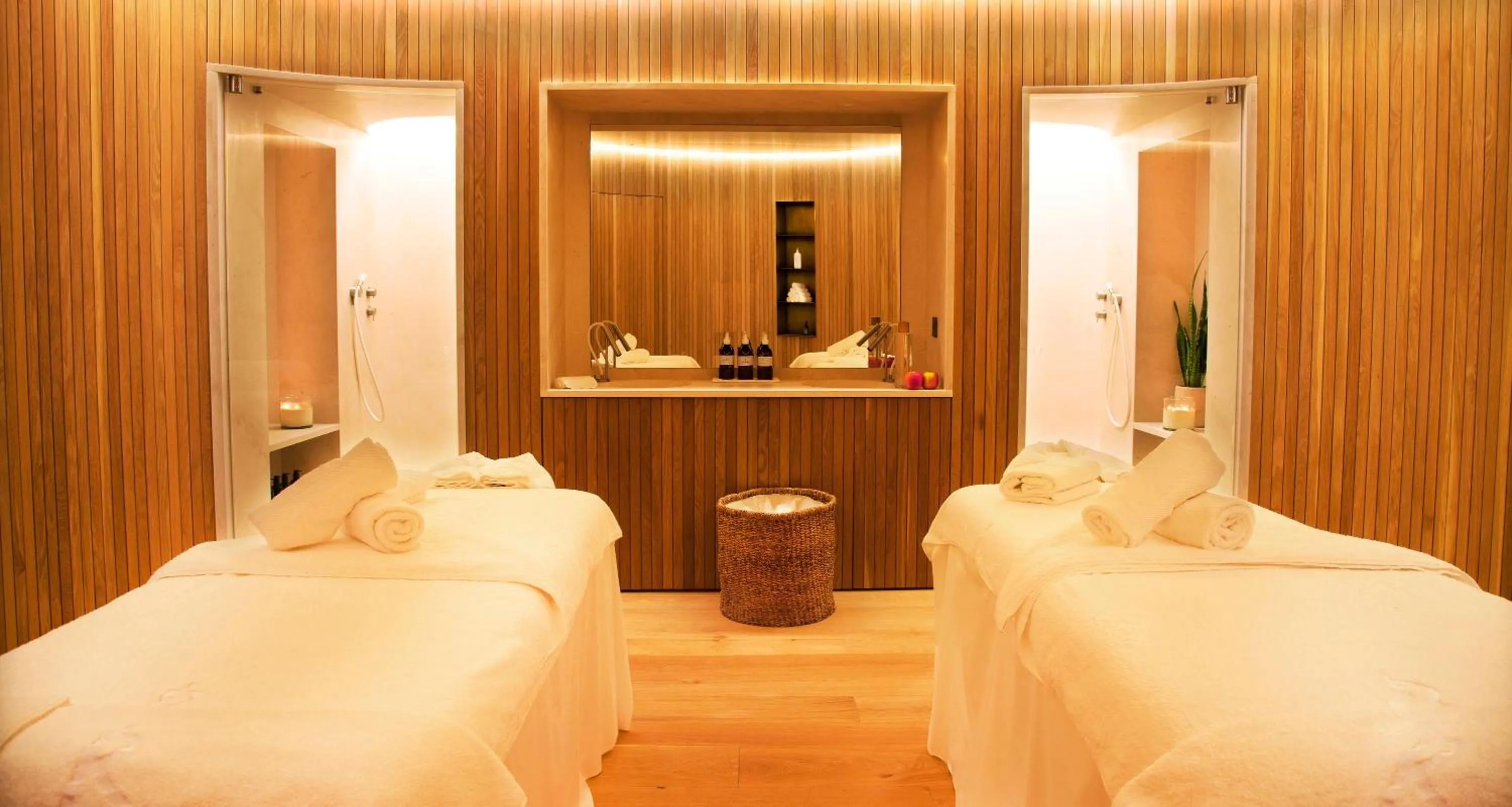 Massage, Bed in Akelarre - Relais & Châteaux