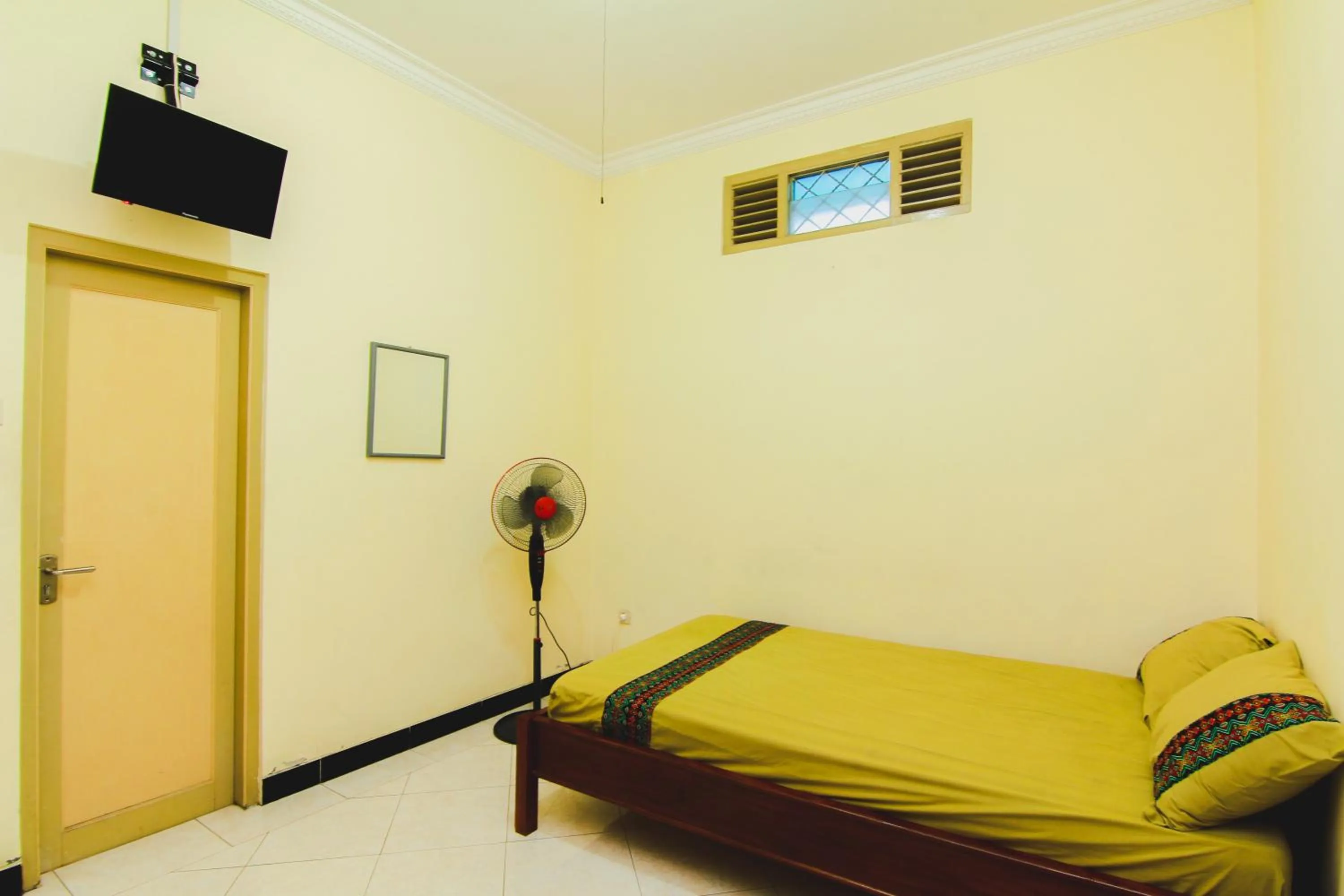 Bedroom in Griya Batik Giri Sekar Homestay