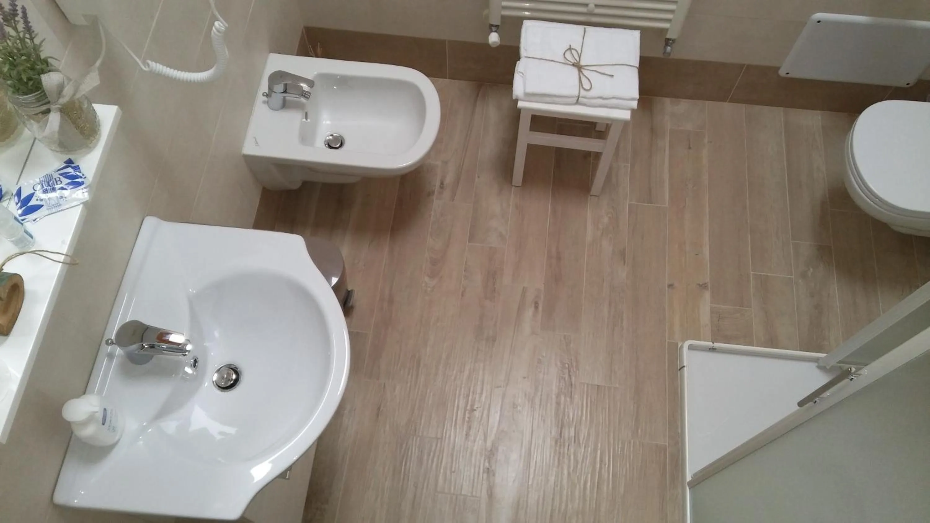 Bathroom in Agriturismo Honey Farm