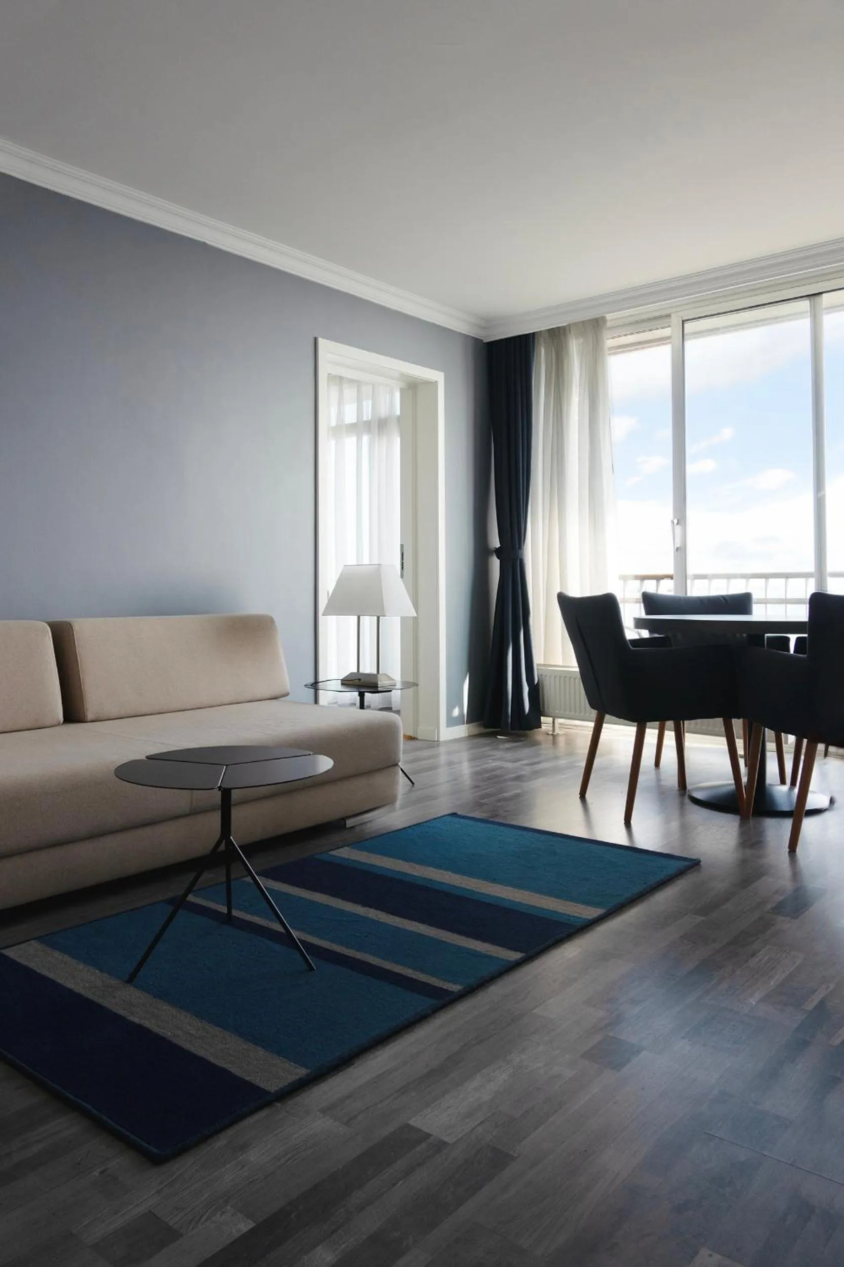 Living room in Helnan Marselis Hotel