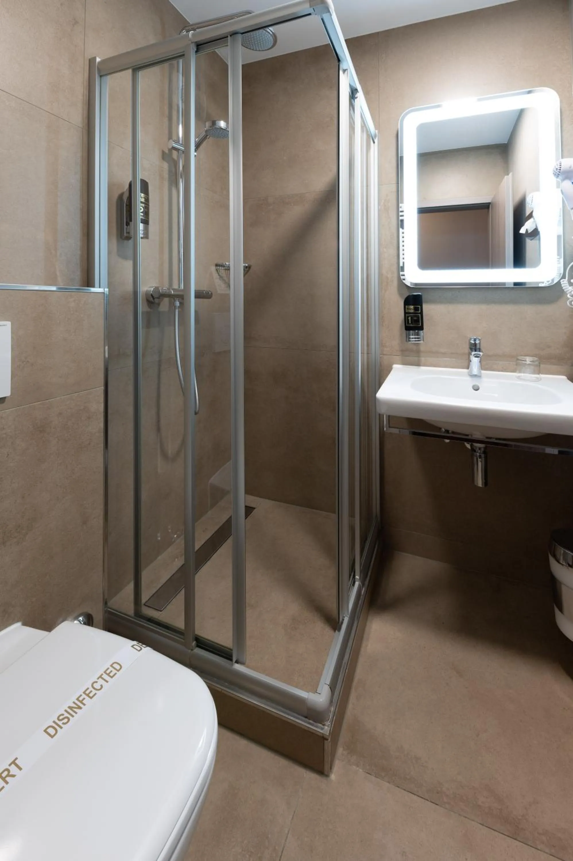 Bathroom in Hotel im Park