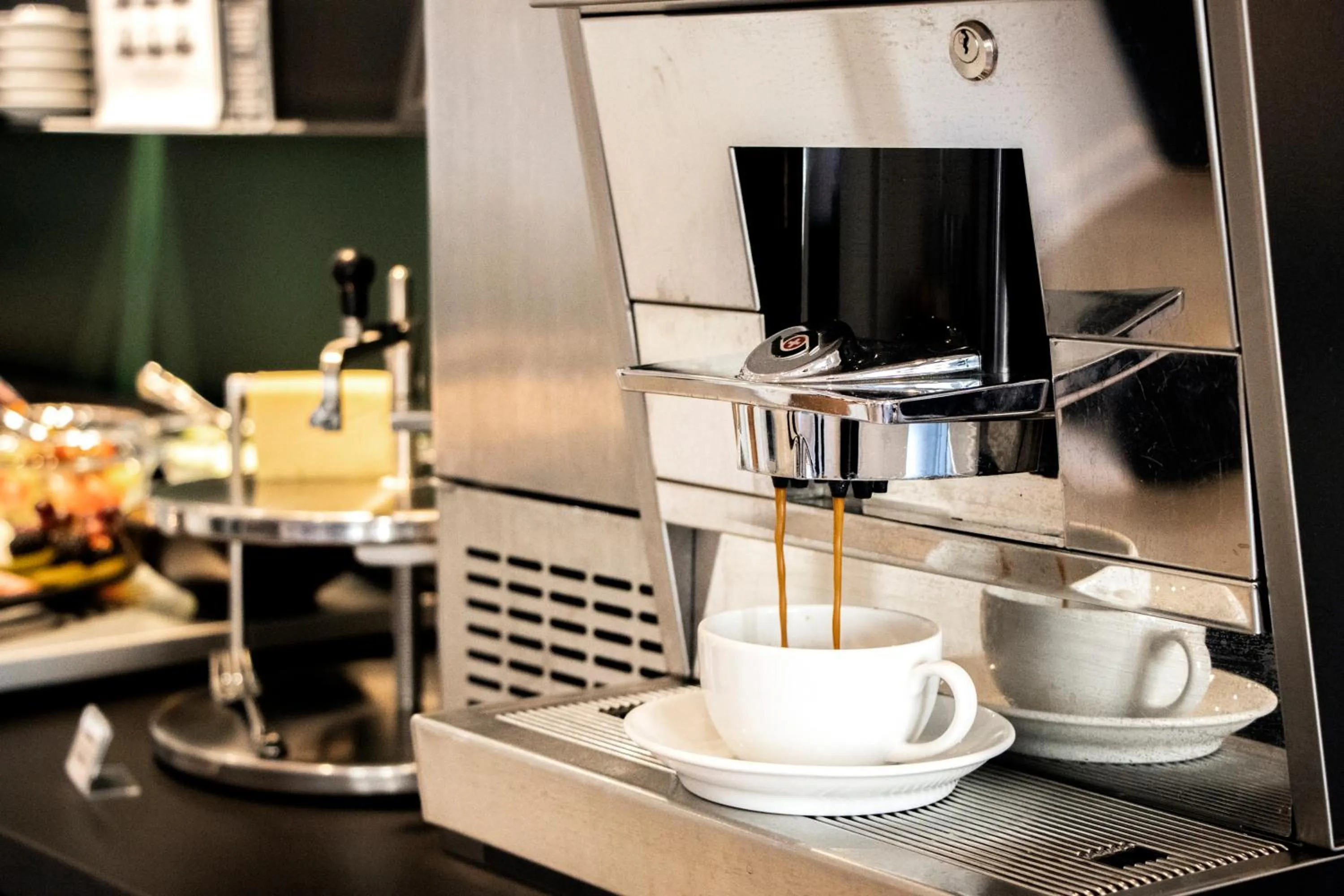 Restaurant/places to eat in Gentofte Hotel