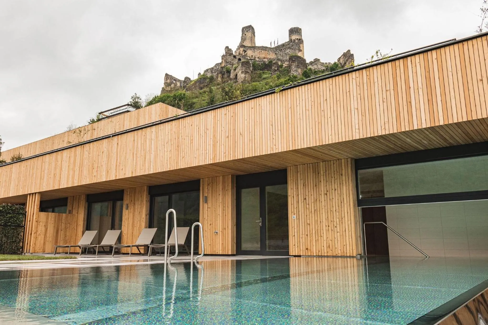 Swimming pool in Weinhaus Nigl - Hotel, Restaurant und Spa