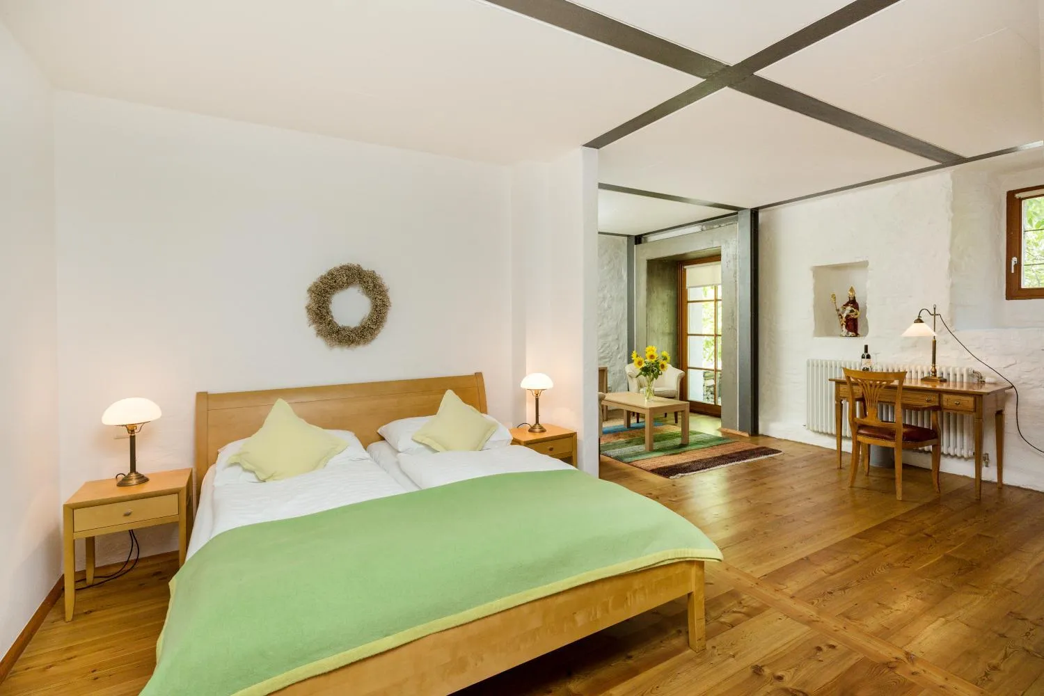 Photo of the whole room, Bed in Weinhaus Nigl - Hotel, Restaurant und Spa