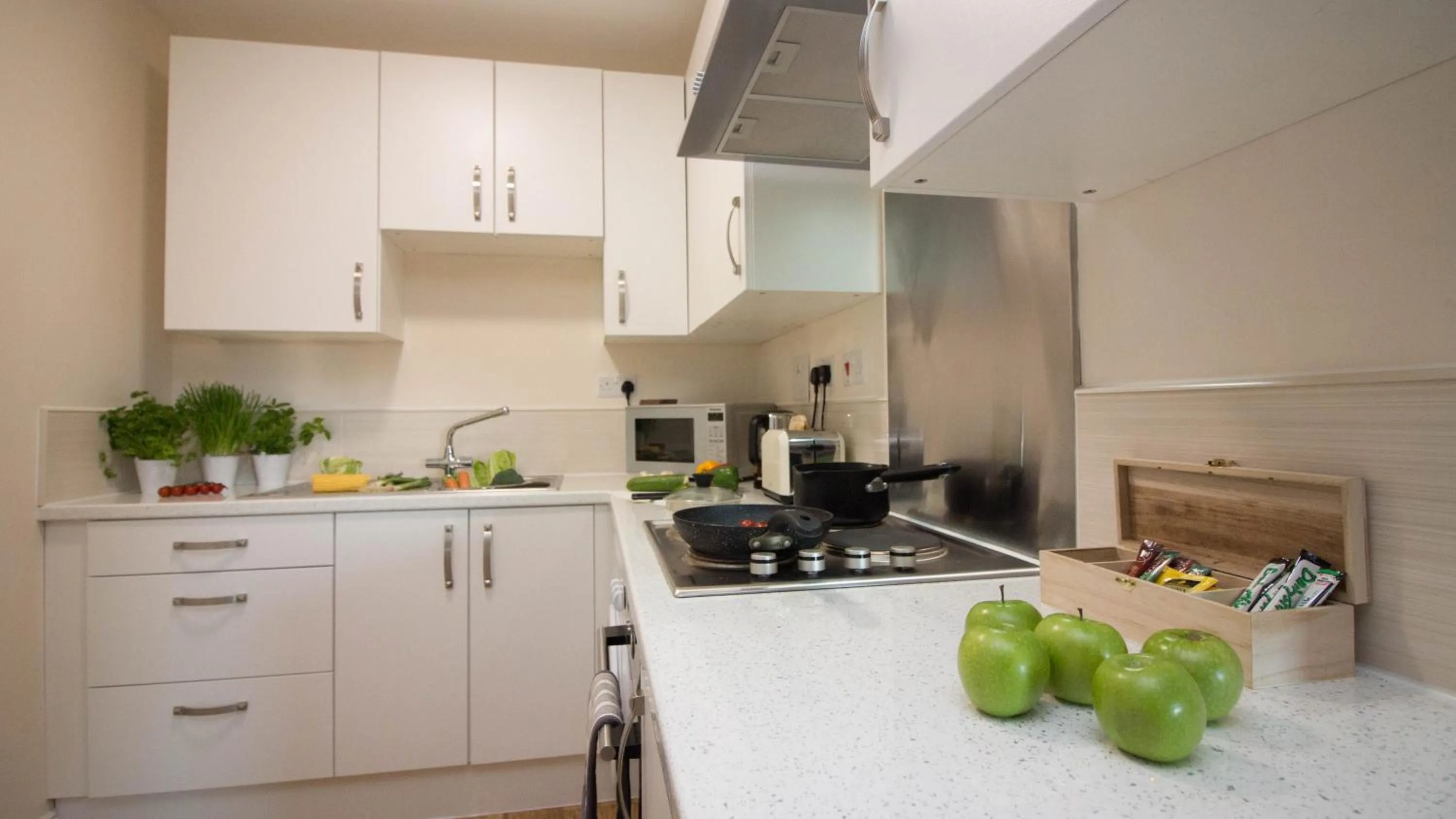 Other in Castle Point Apartments Southampton Premier Lodge