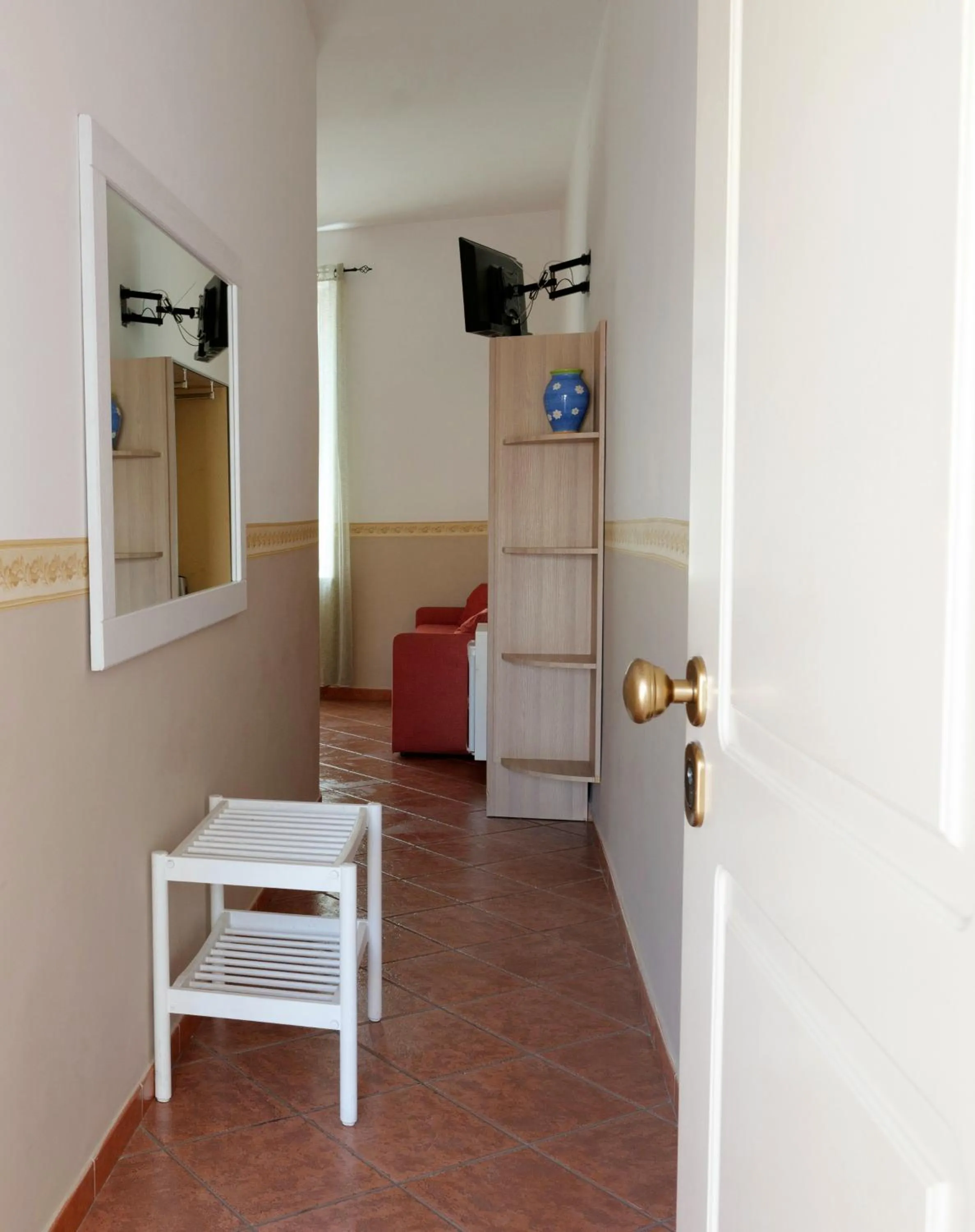 Property building in V&V Suite & Breakfast