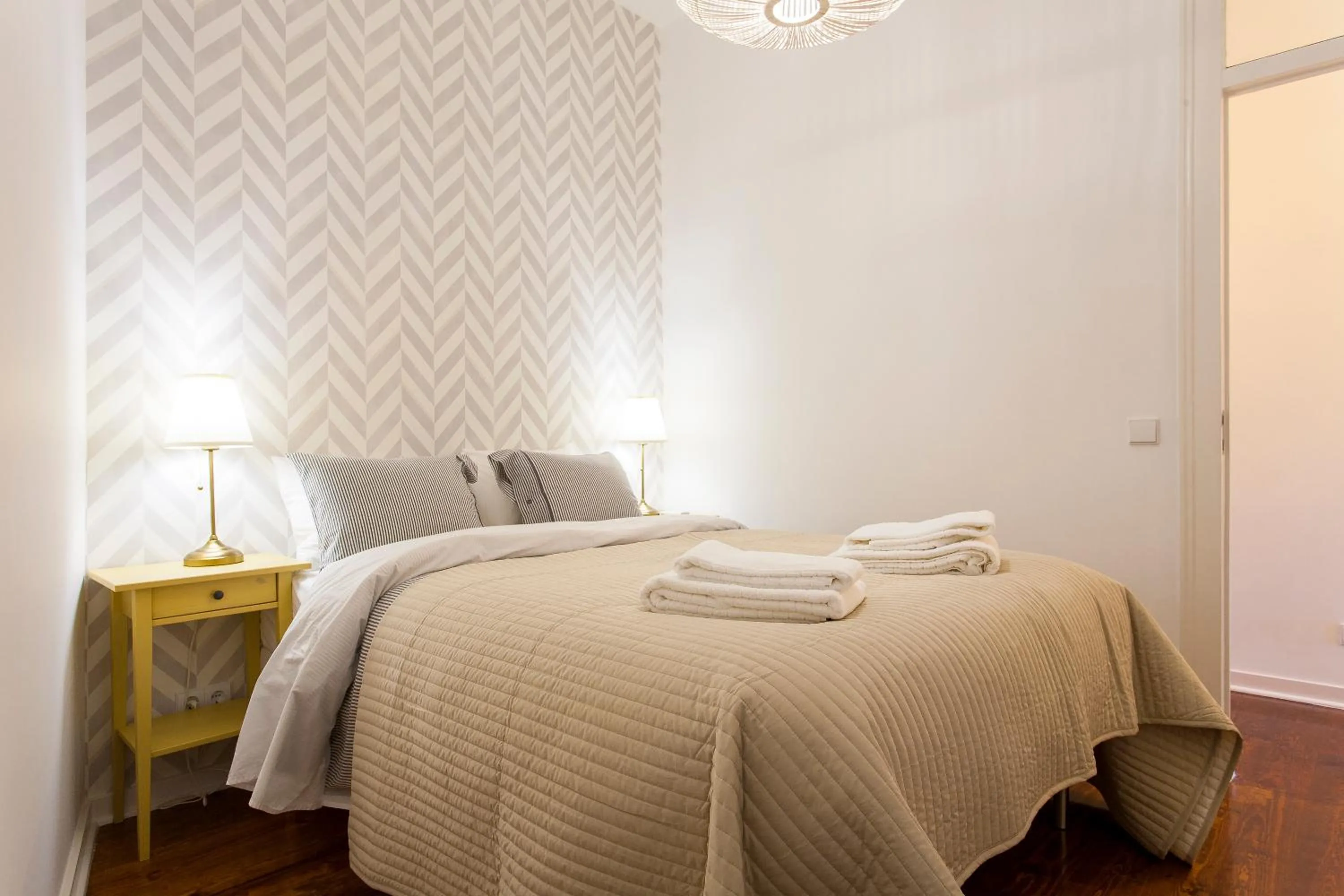 Bedroom, Bed in Bairro Alto Viewpoint Flat