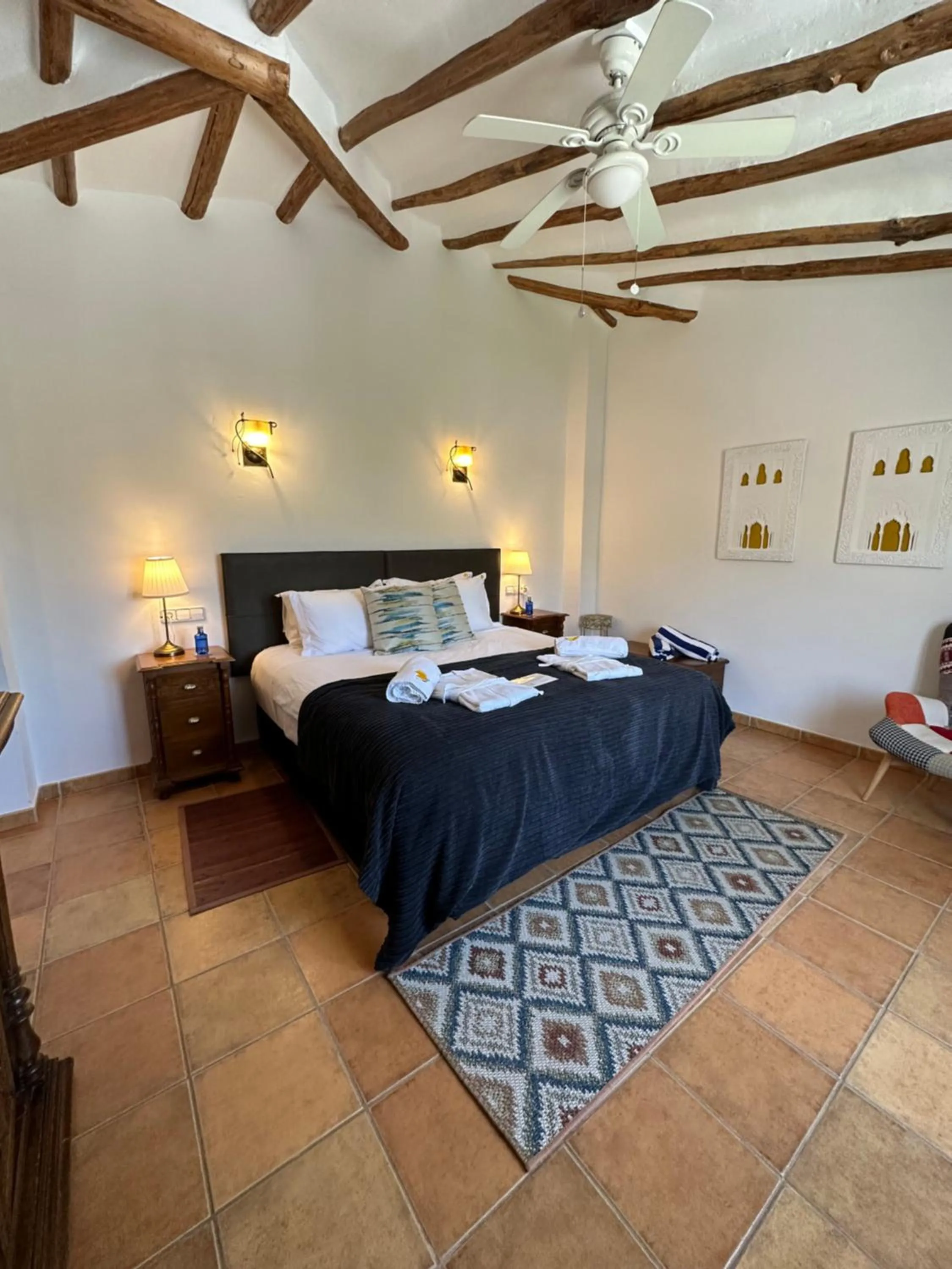 Bedroom, Bed in El Amparo