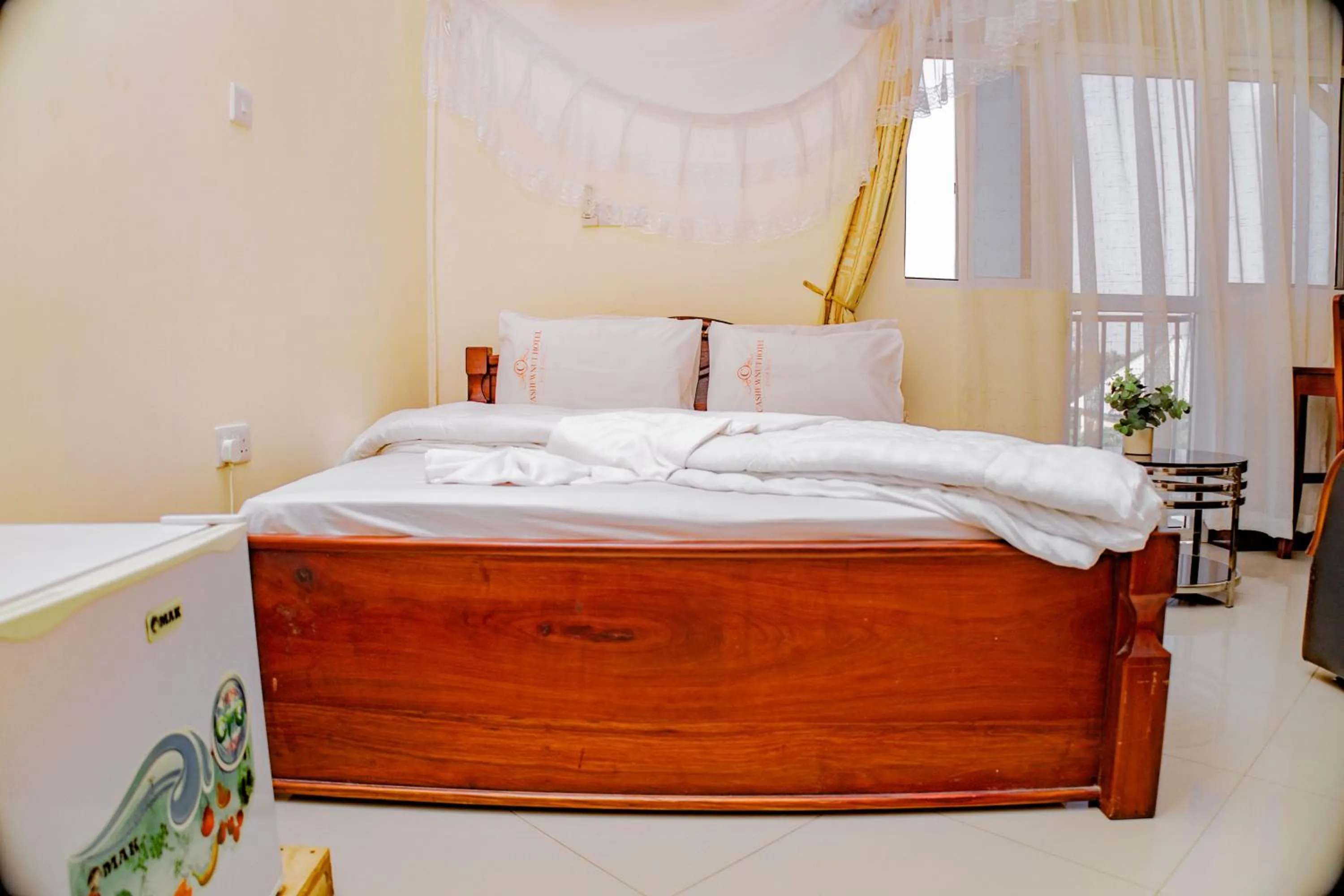 Bed in Cashewnut Hotel