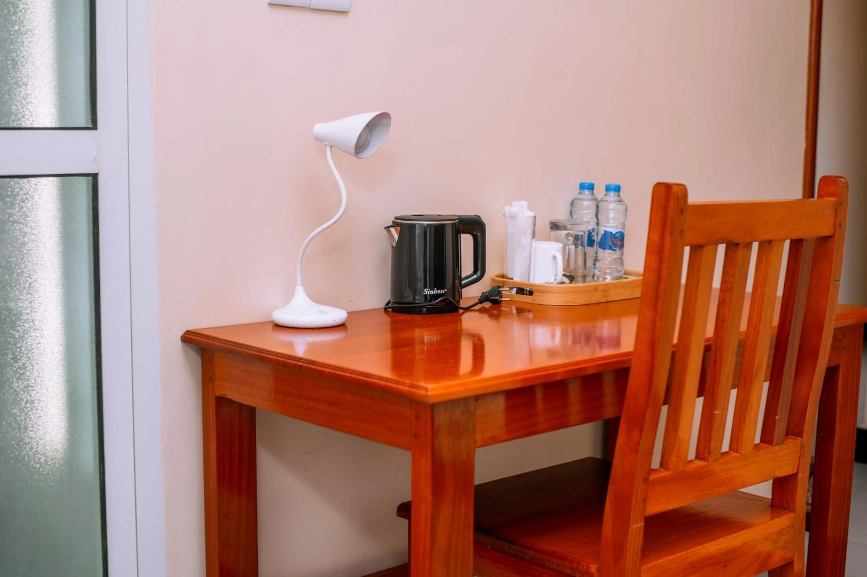 Coffee/tea facilities in Cashewnut Hotel