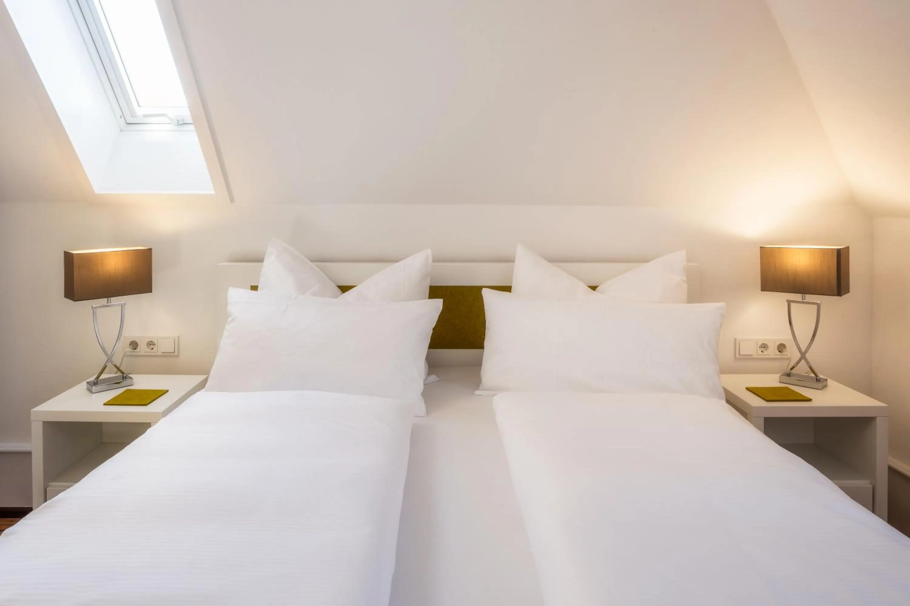 Photo of the whole room, Bed in Hotel Villa8