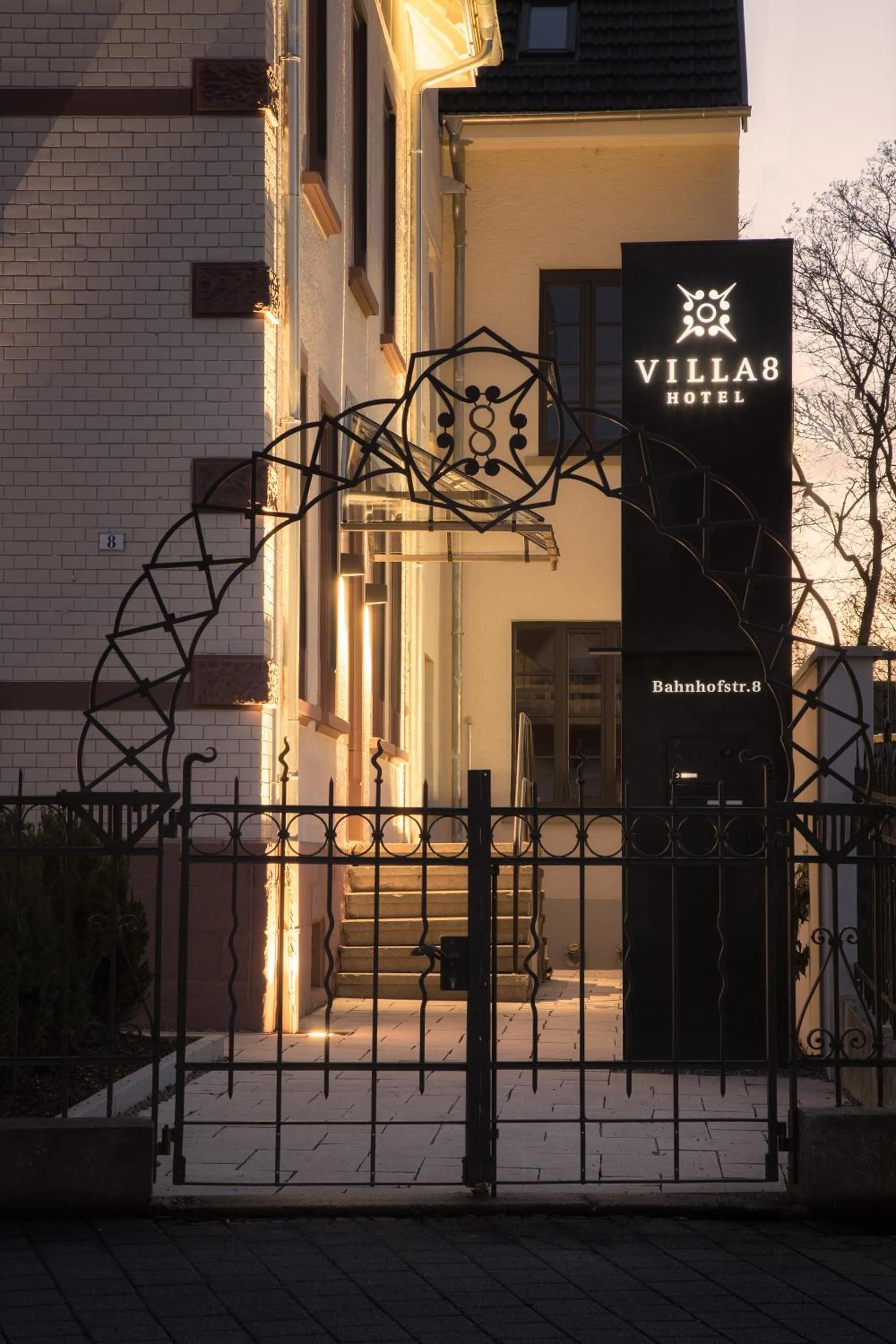 Facade/entrance in Hotel Villa8