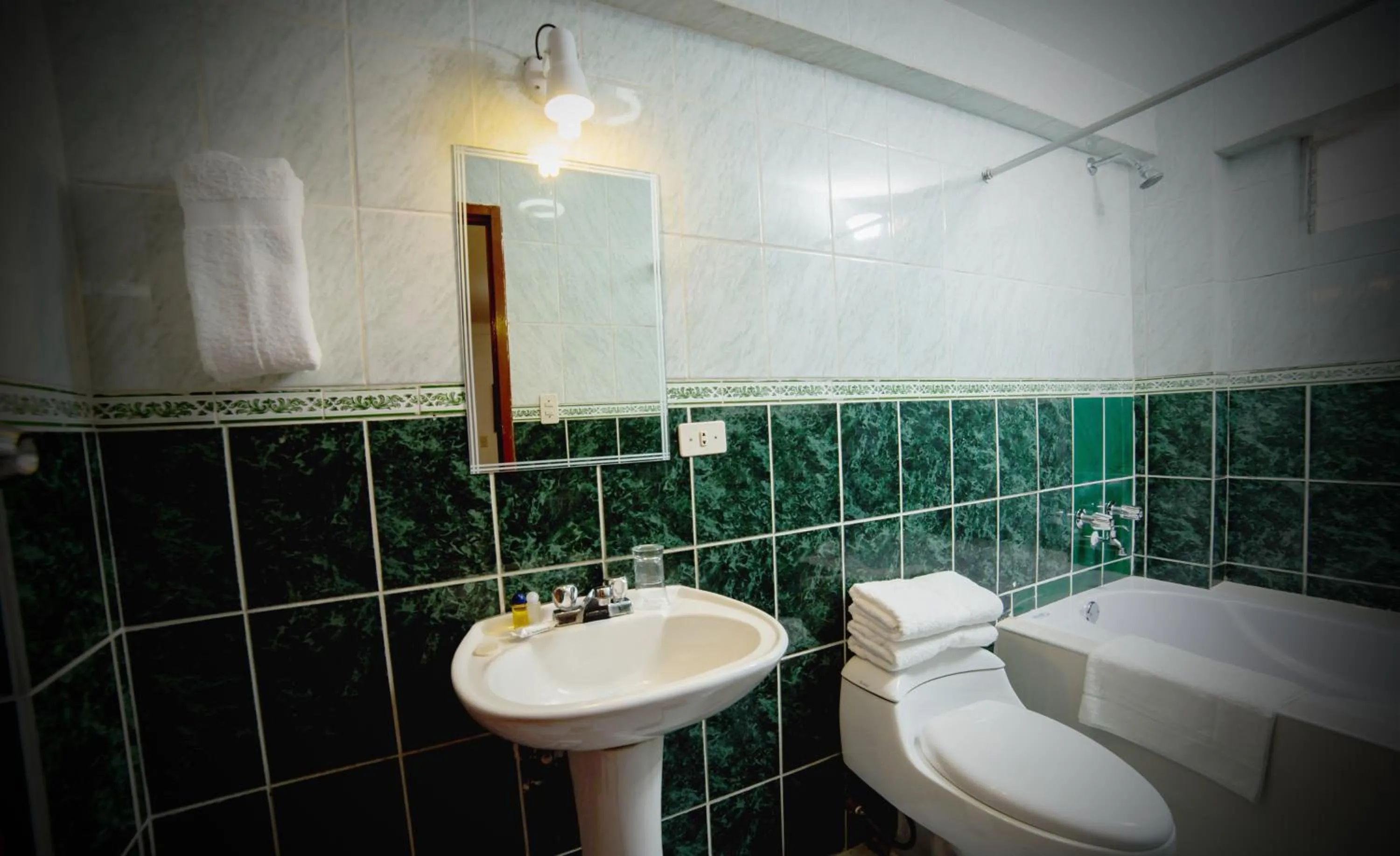 Bathroom in Hotel Peru Real