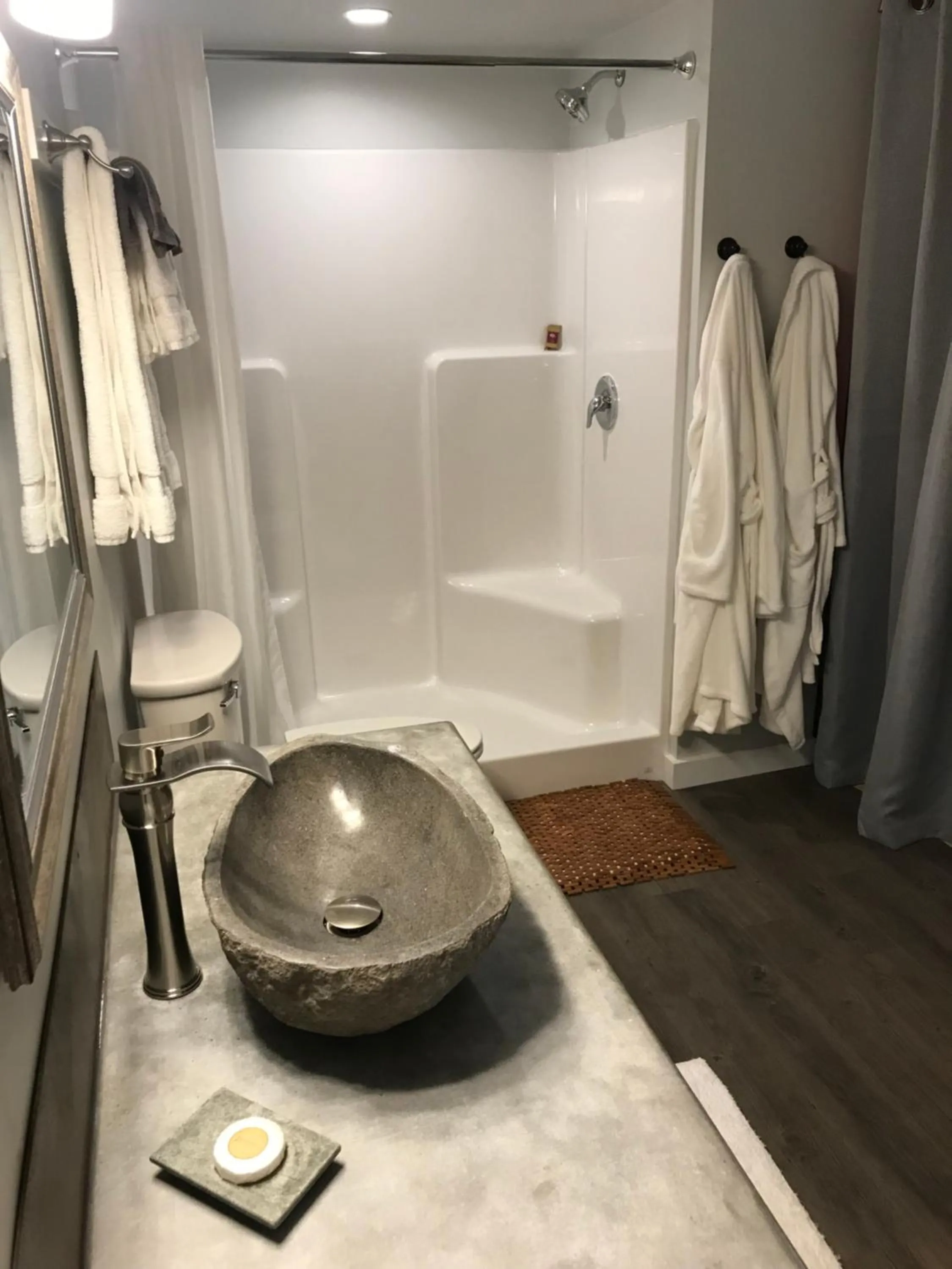 Bathroom in Escalante Yurts - Luxury Lodging