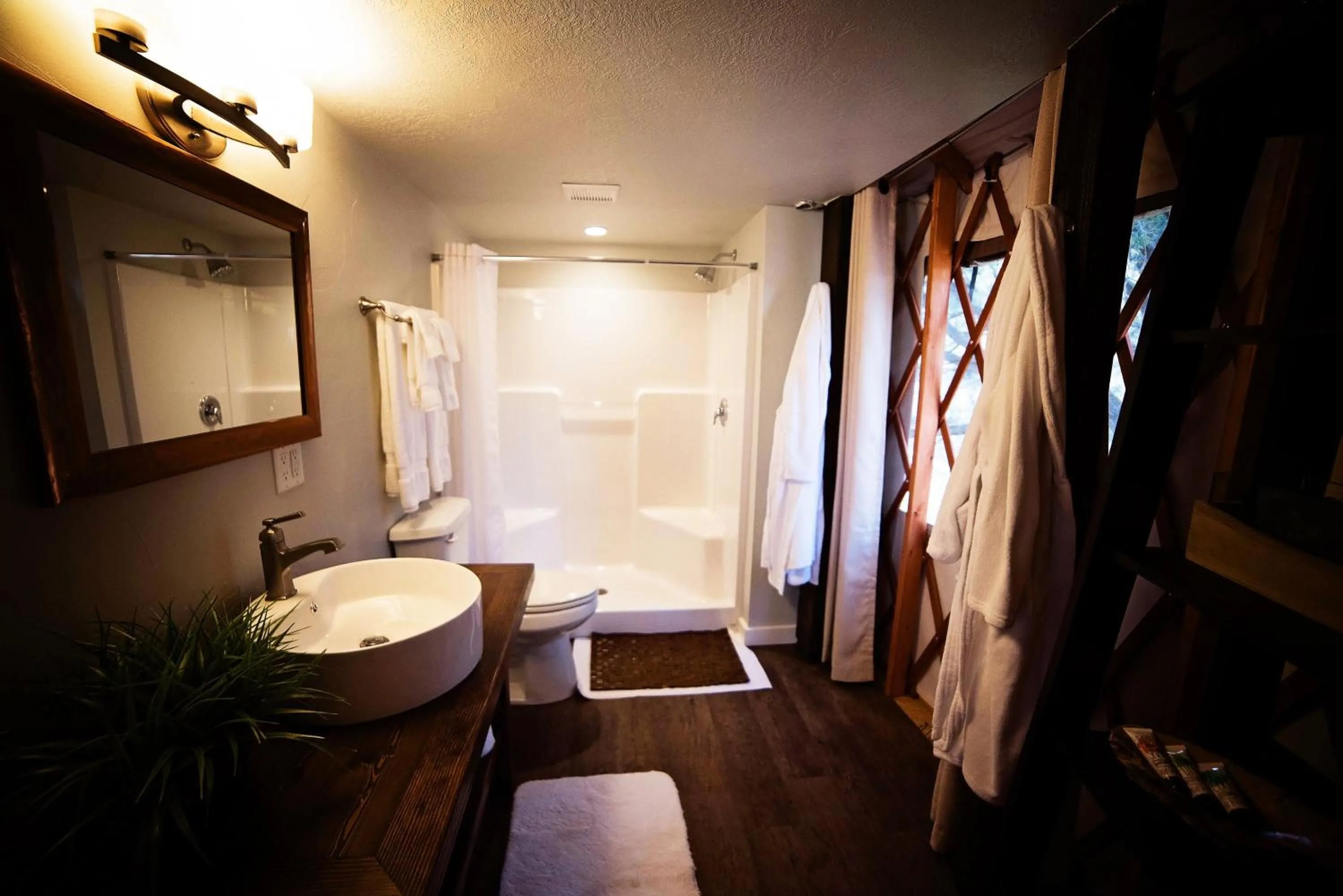 Shower in Escalante Yurts - Luxury Lodging