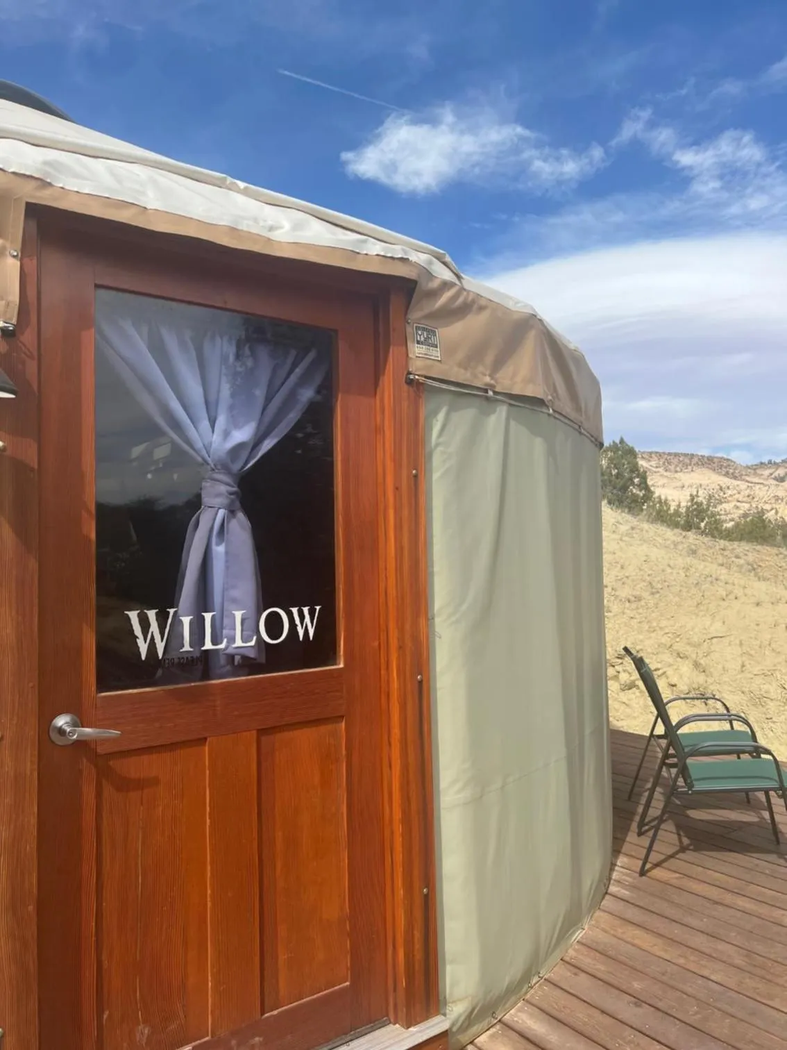 Text overlay in Escalante Yurts - Luxury Lodging