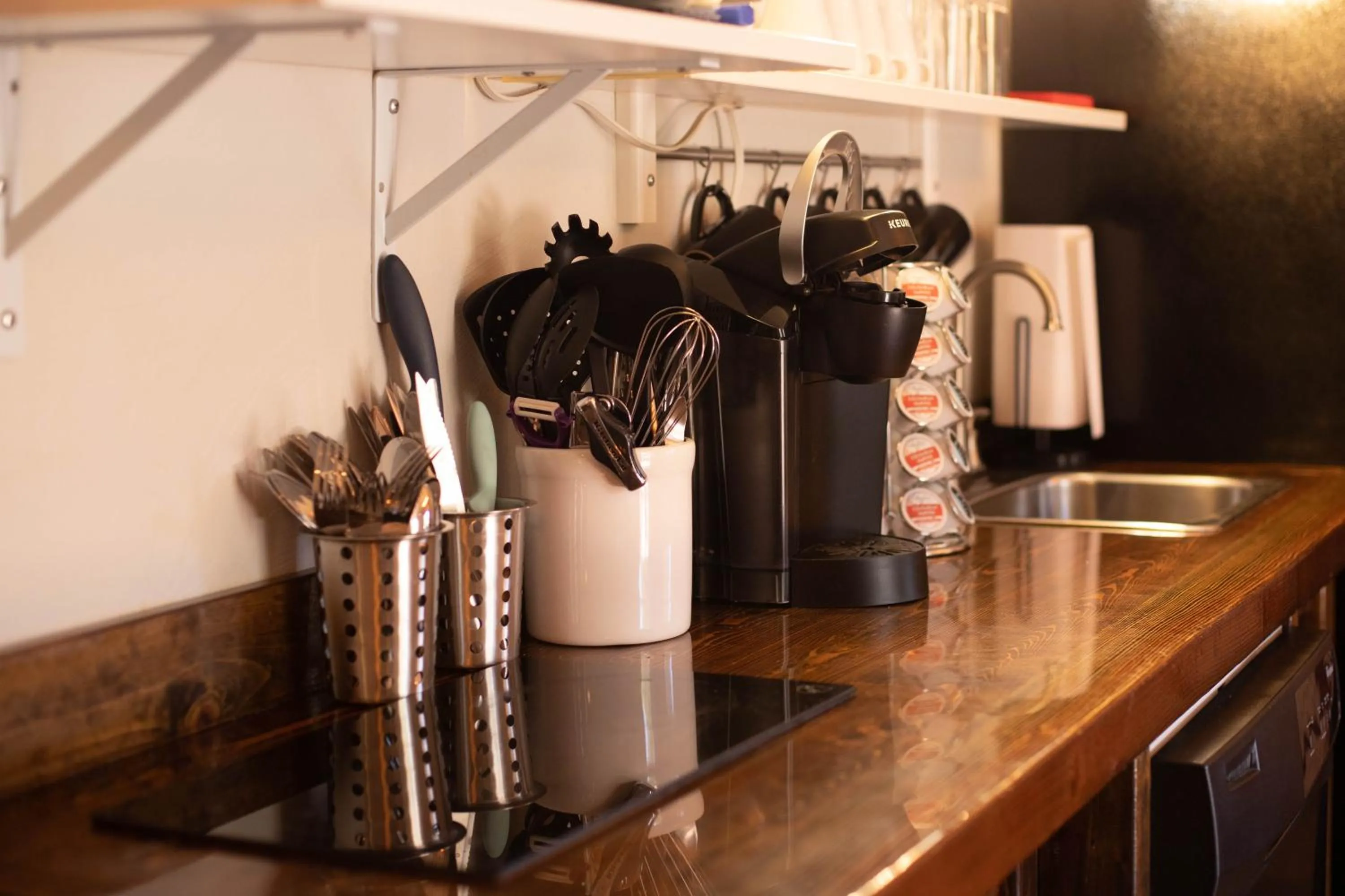 Coffee/tea facilities in Escalante Yurts - Luxury Lodging