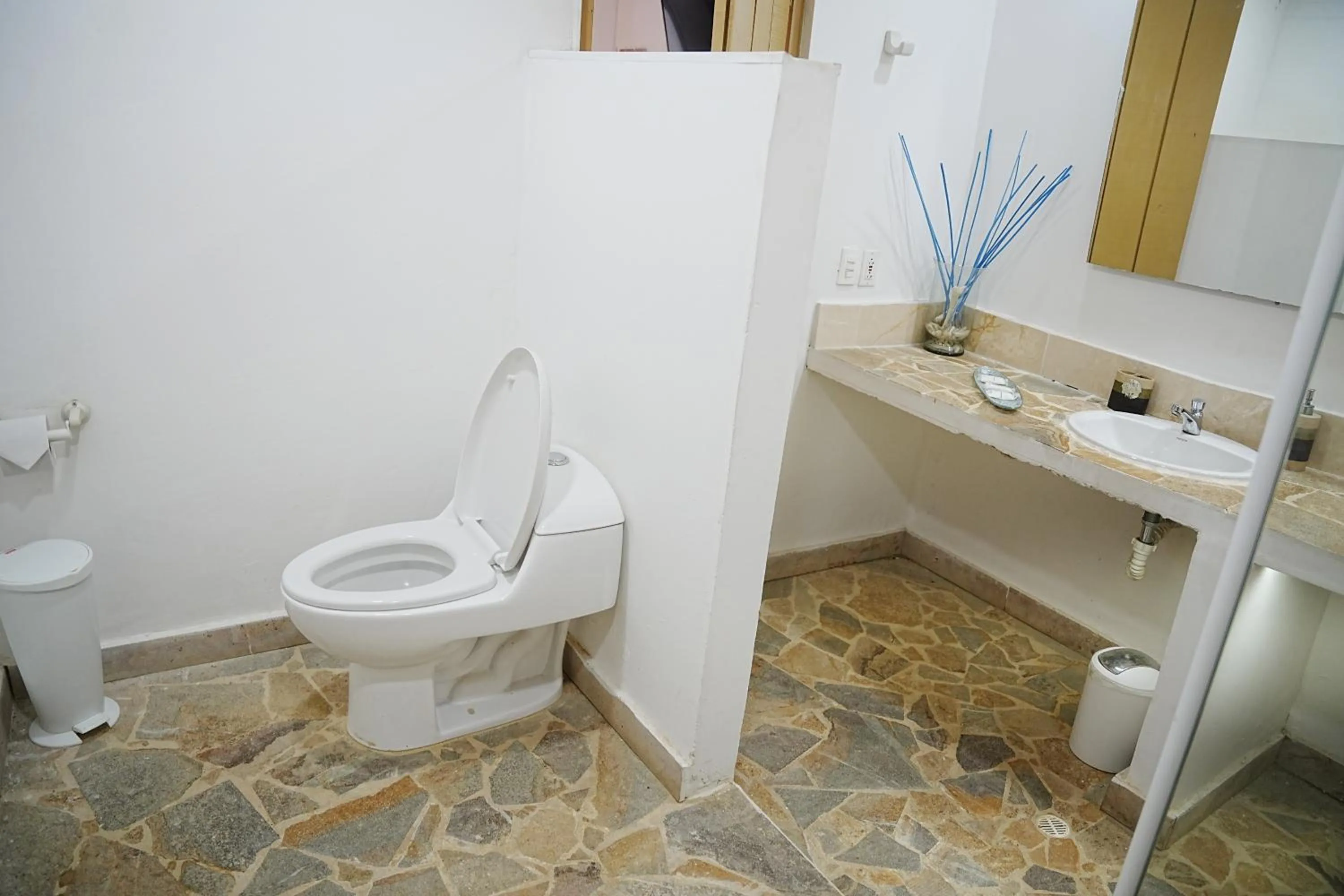 Bathroom in Hotel Isla Real