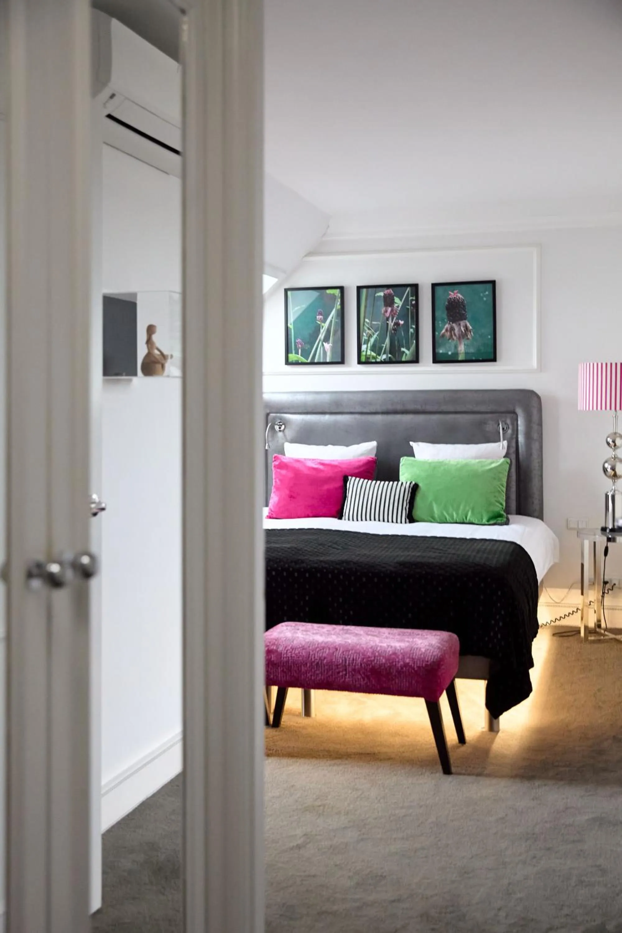 Bedroom in Absalon Hotel