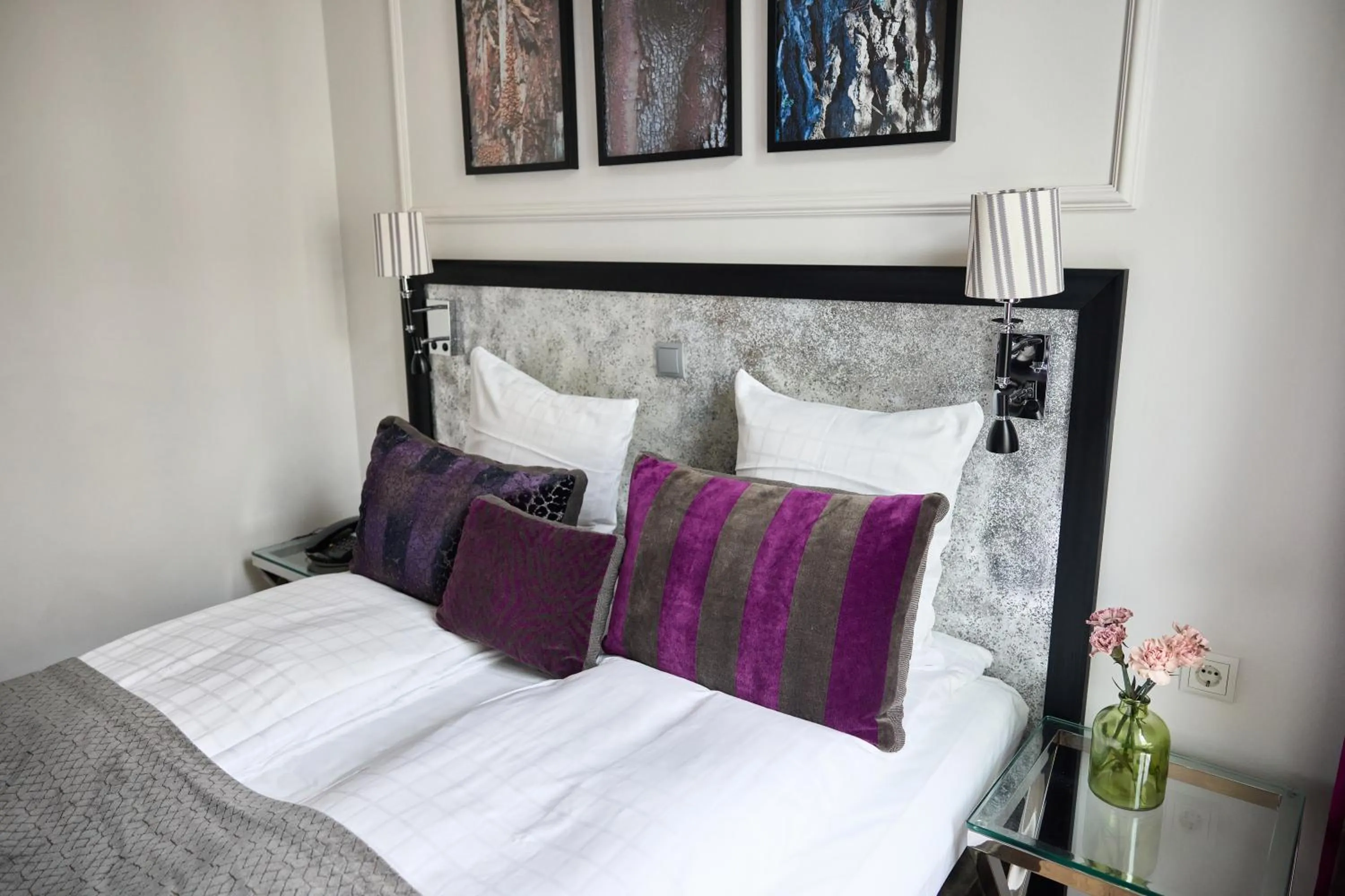 Bed in Absalon Hotel