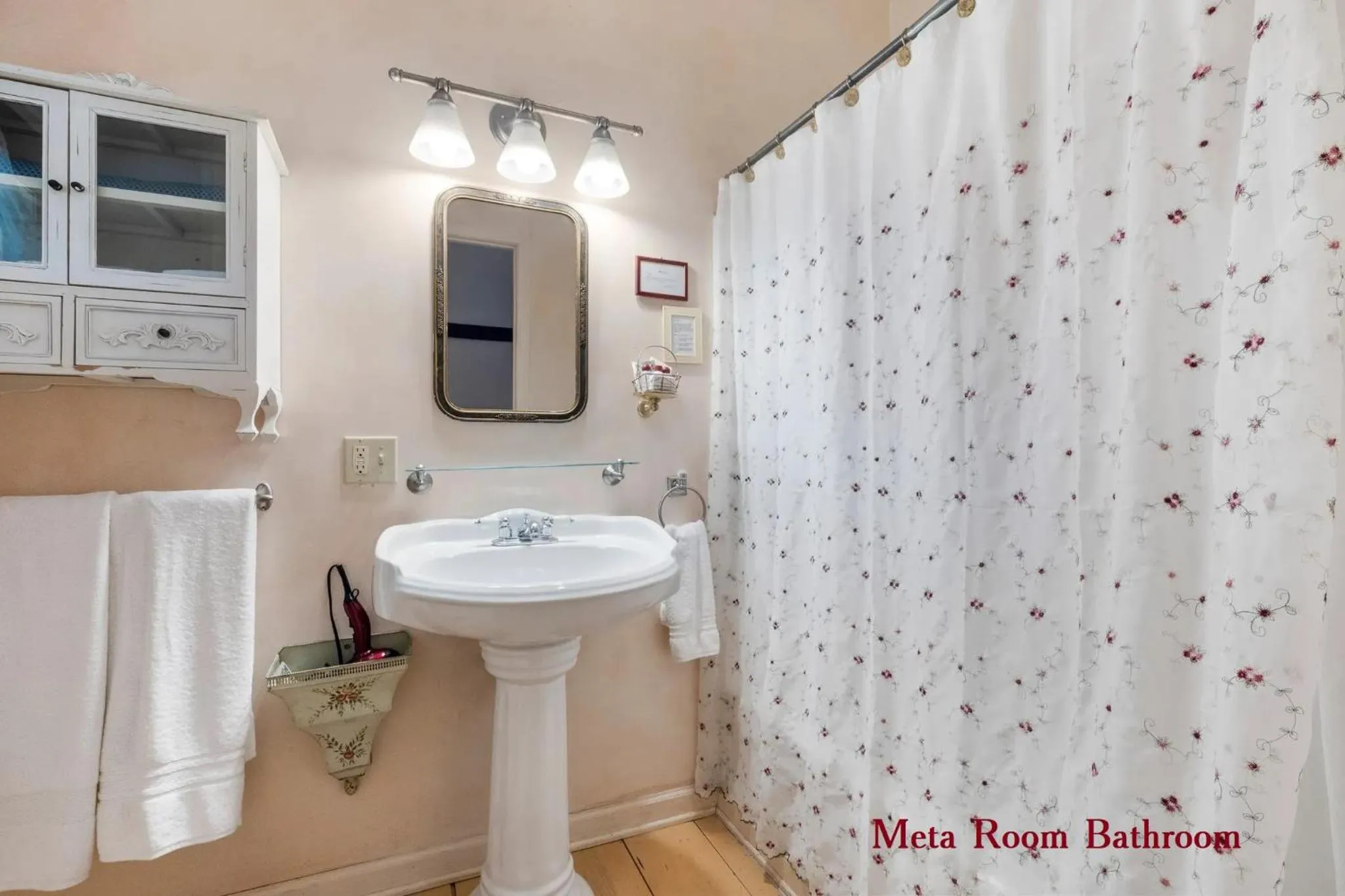 Bathroom in Wainwright Inn