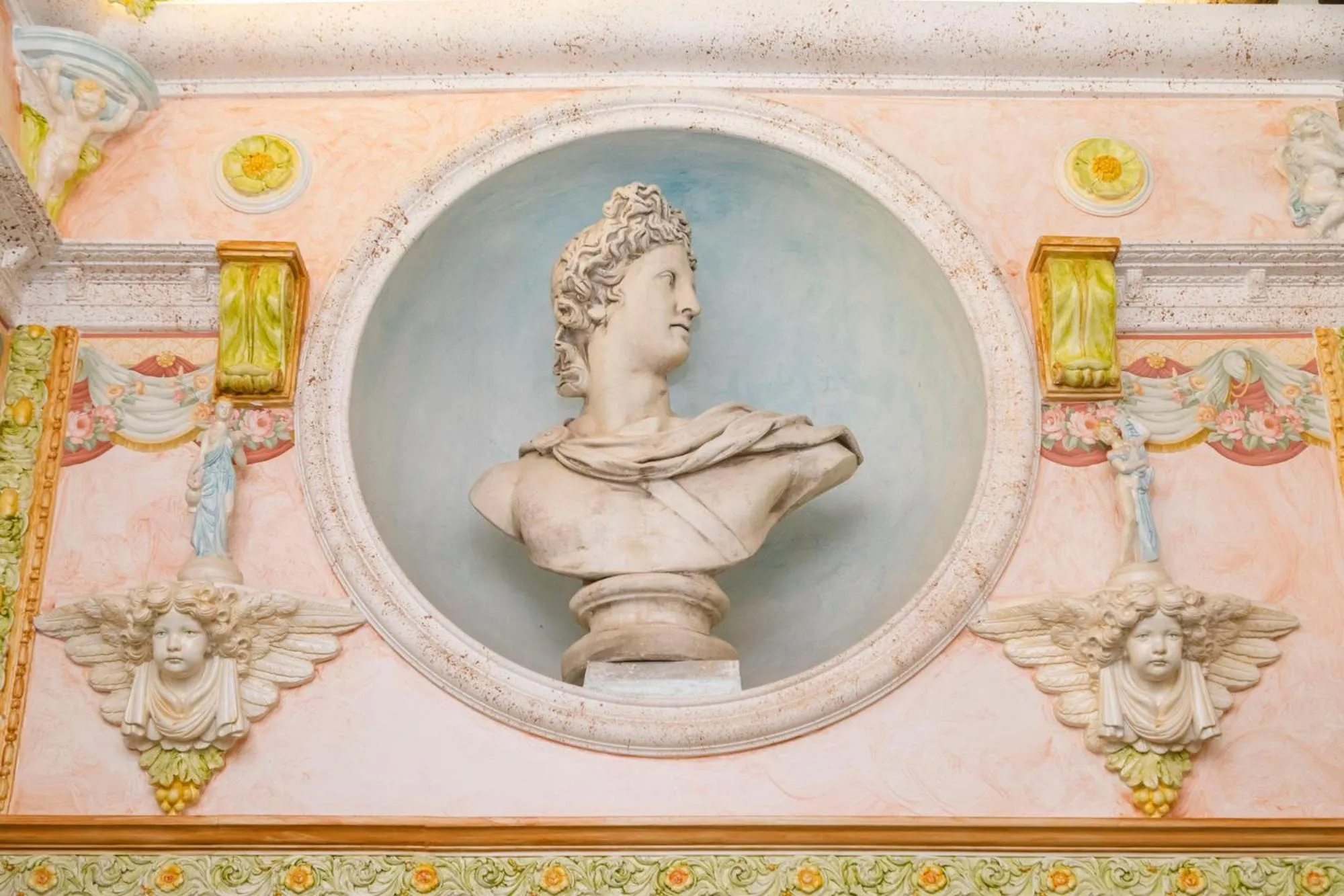 Decorative detail in Hotel Barrett