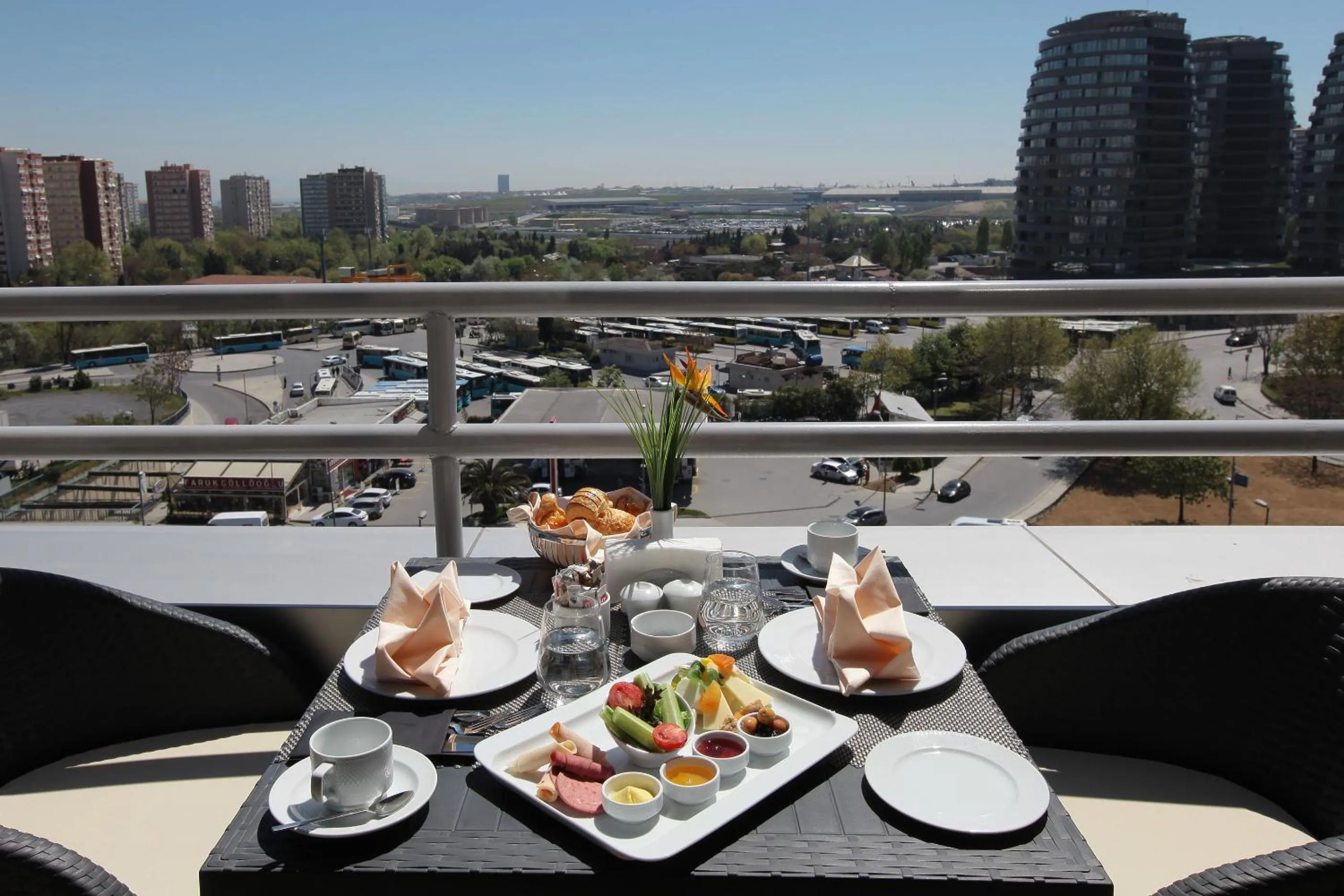 Restaurant/places to eat in Bricks Hotel İstanbul