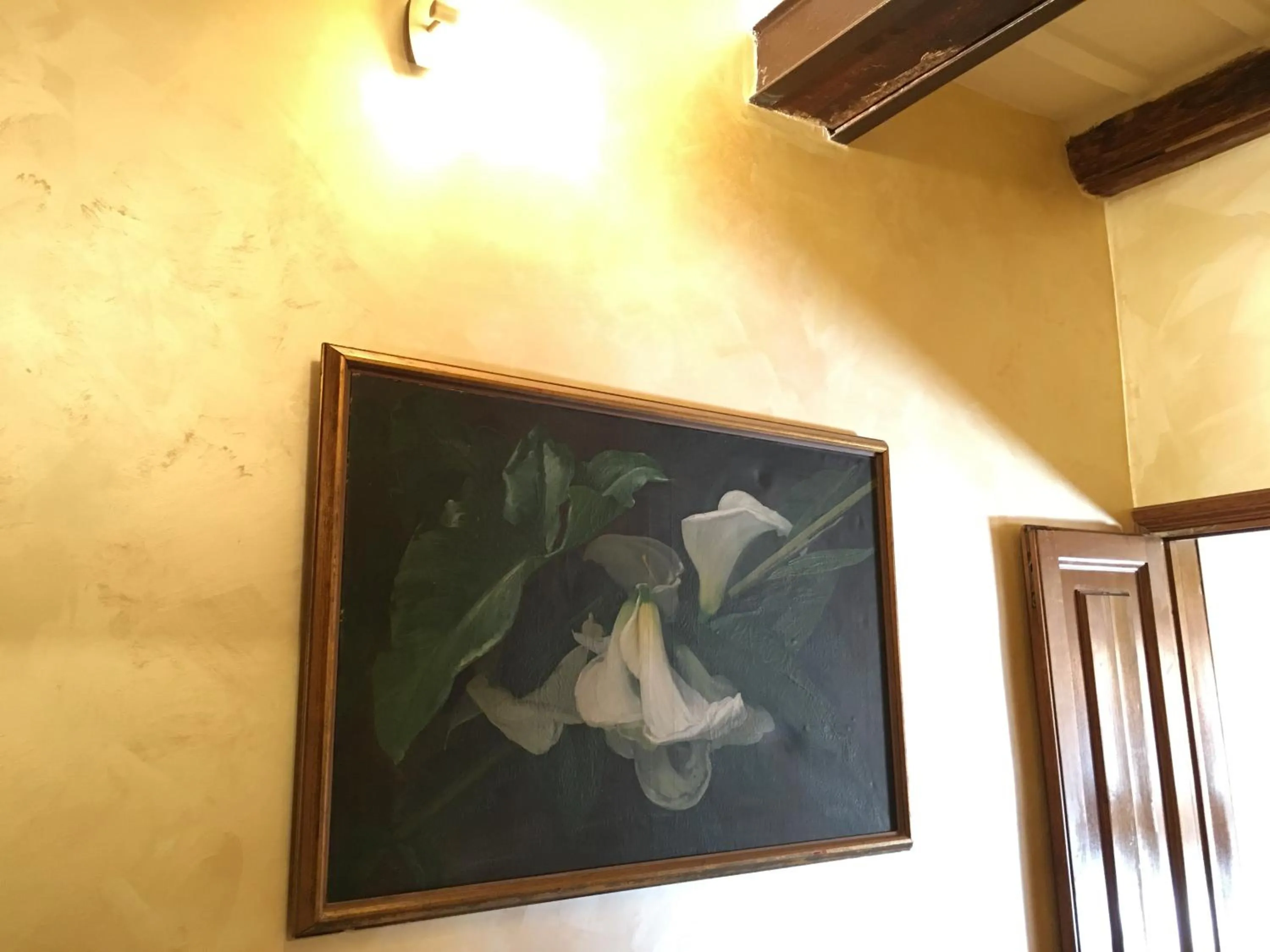 Decorative detail in Pantheon Old Suite